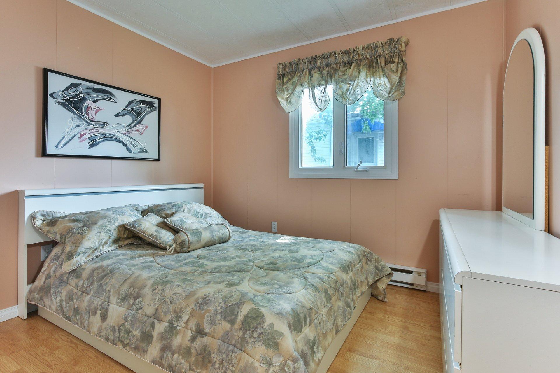 









35


8e Rue

,
Saint-Jean-sur-Richelieu,




QC
J2Y1A5

