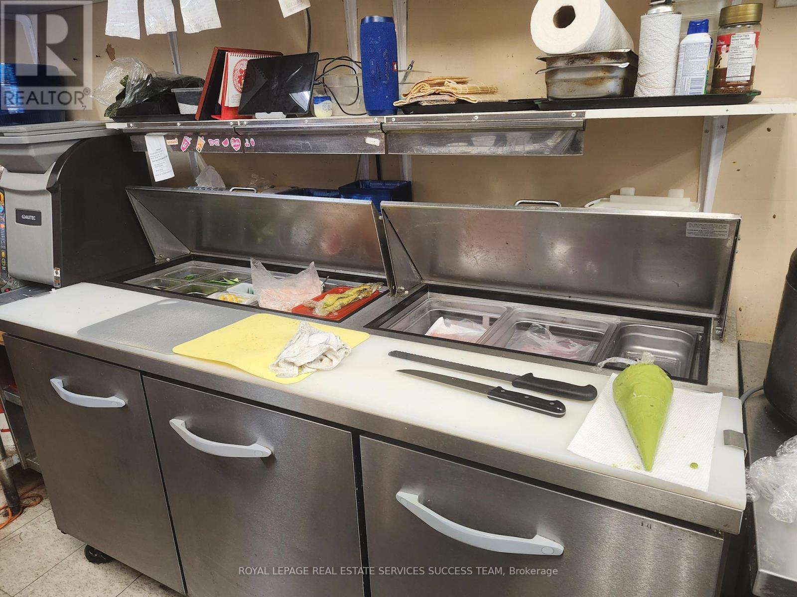 












F4 - 888 DUNDAS STREET E

,
Mississauga,




Ontario
L4Y4G6

