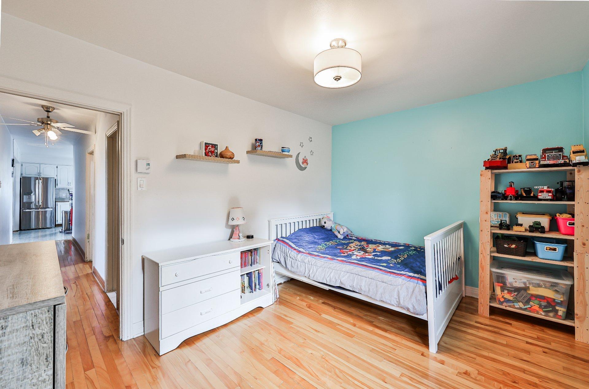 









954


Boul. Arthur-Sauvé

,
Saint-Eustache,




QC
J7P2B3

