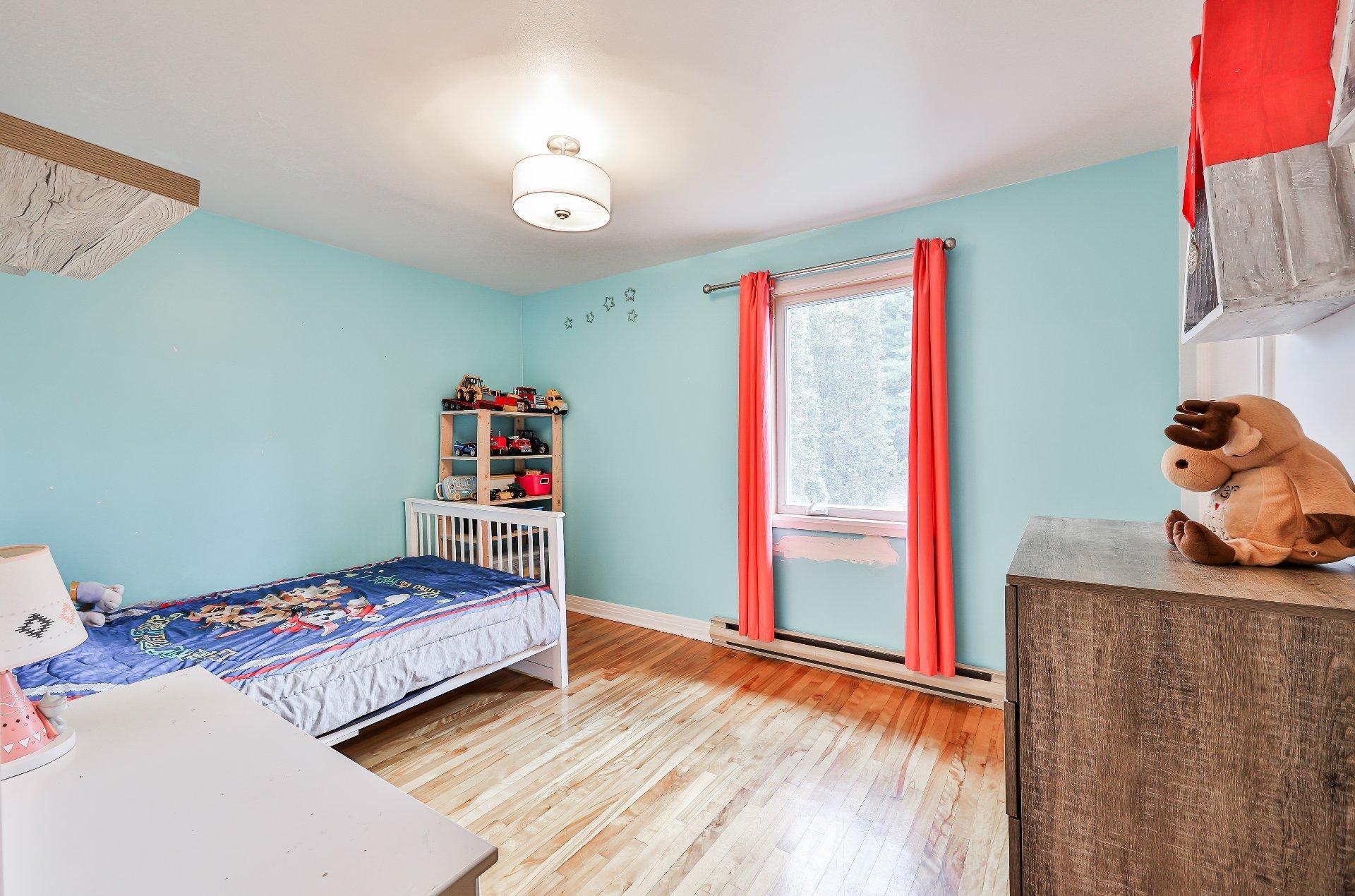 









954


Boul. Arthur-Sauvé

,
Saint-Eustache,




QC
J7P2B3

