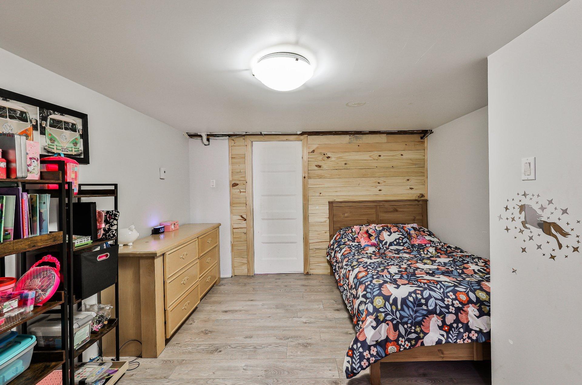 









954


Boul. Arthur-Sauvé

,
Saint-Eustache,




QC
J7P2B3

