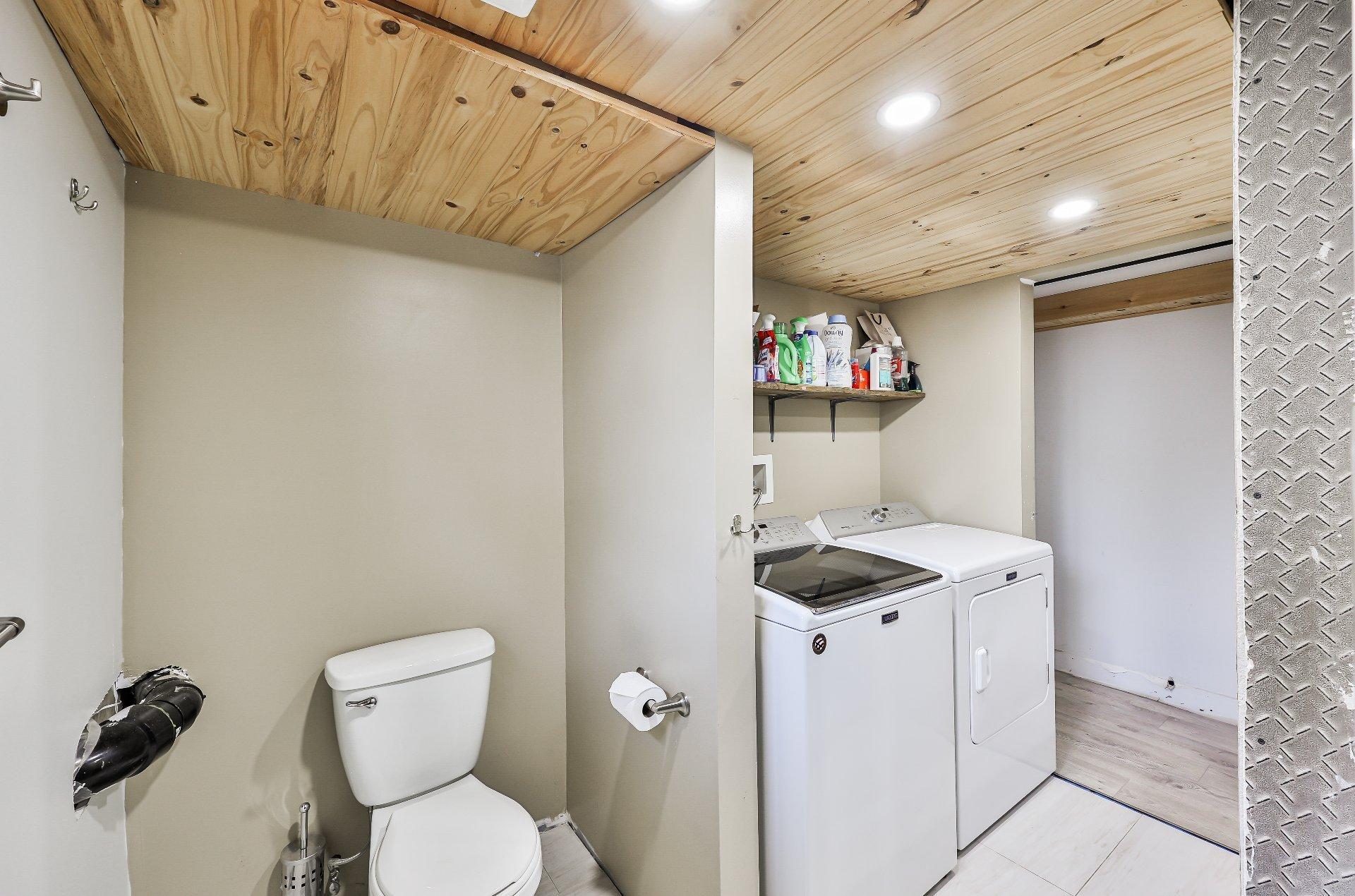 









954


Boul. Arthur-Sauvé

,
Saint-Eustache,




QC
J7P2B3

