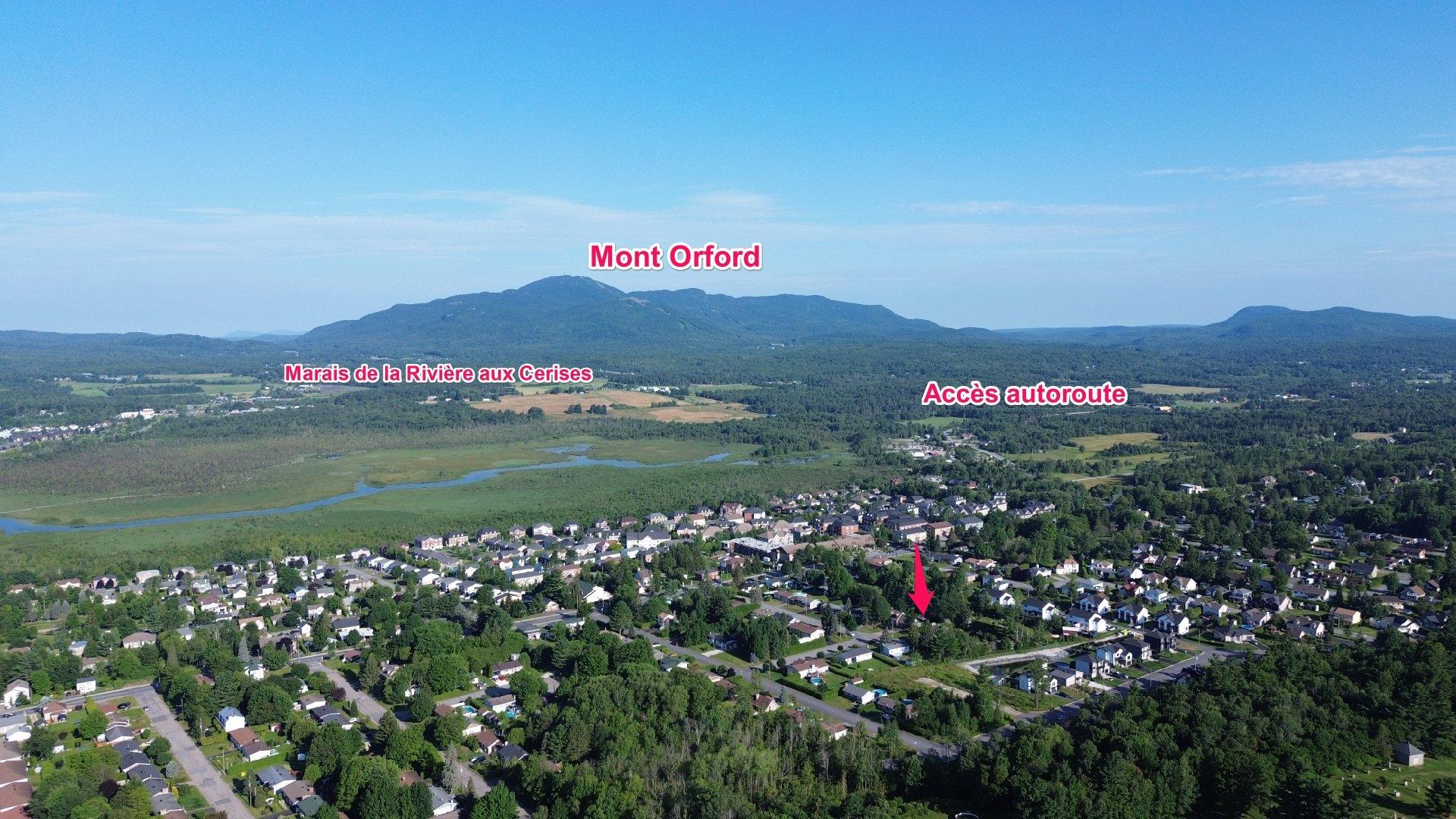 









595


Rue Larose

,
Magog,




QC
J1X4L3

