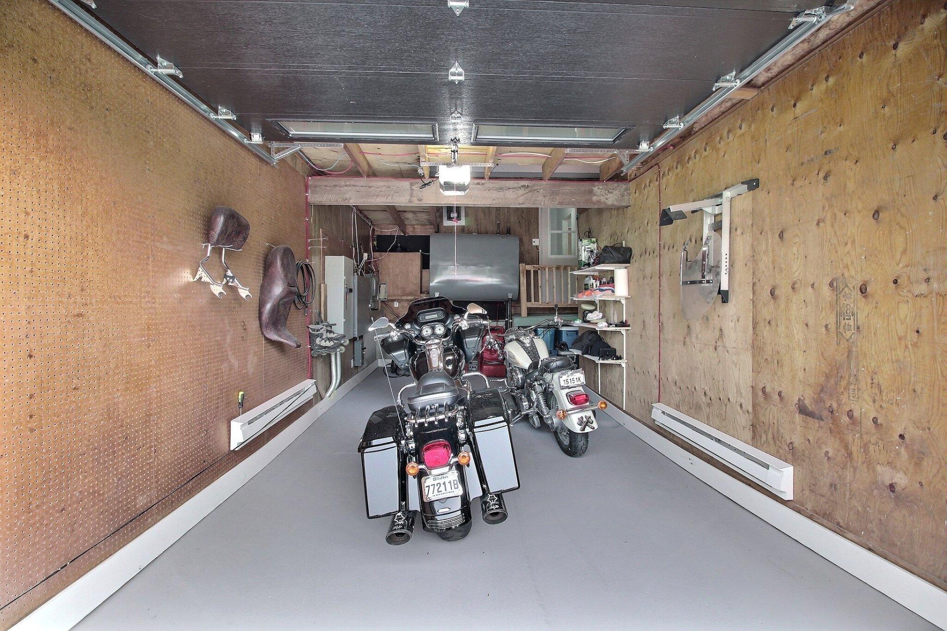









595


Rue Larose

,
Magog,




QC
J1X4L3

