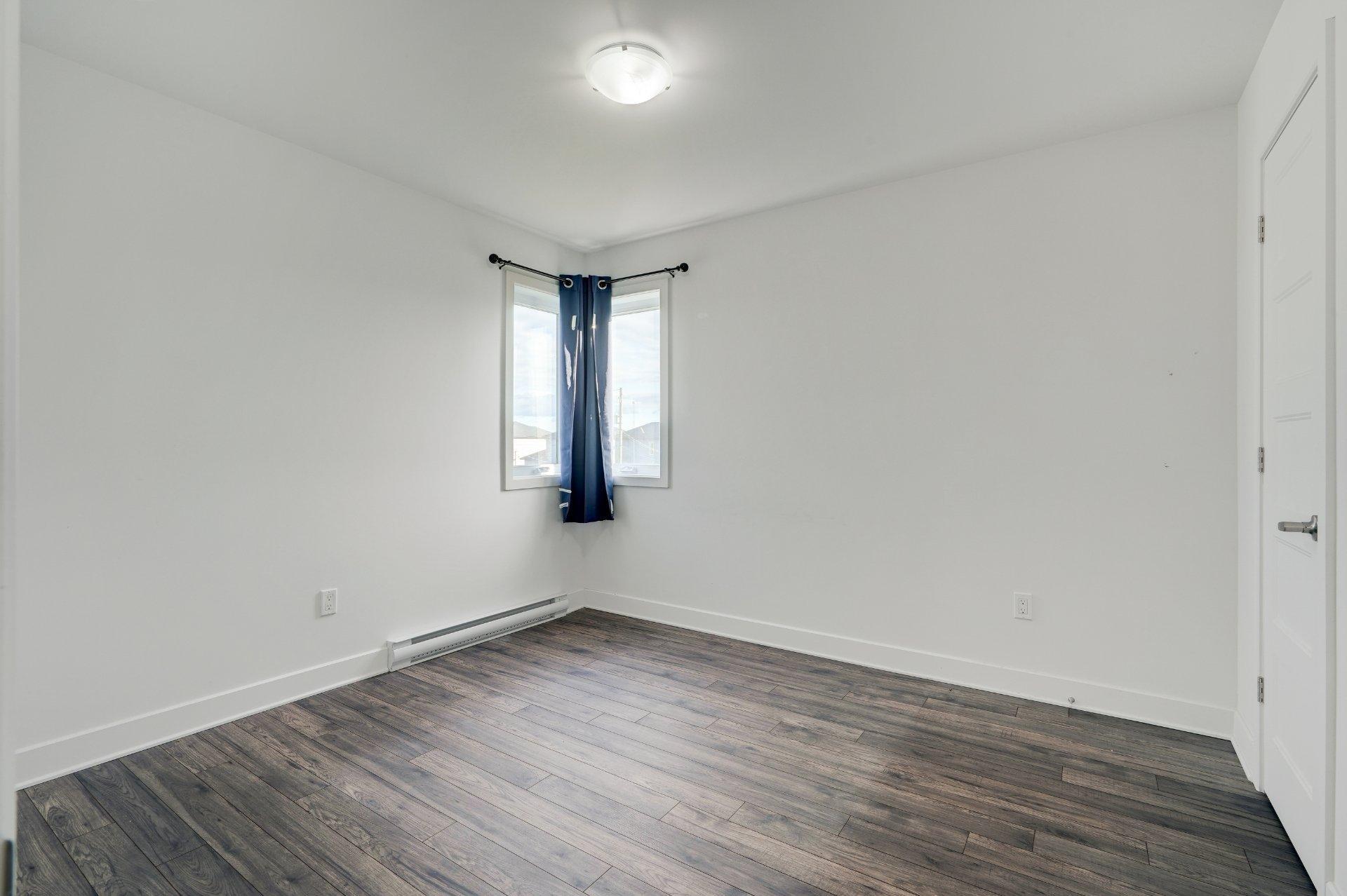 









1089


Av. des Jardins

,
Saint-Rémi,




QC
J0L2L0

