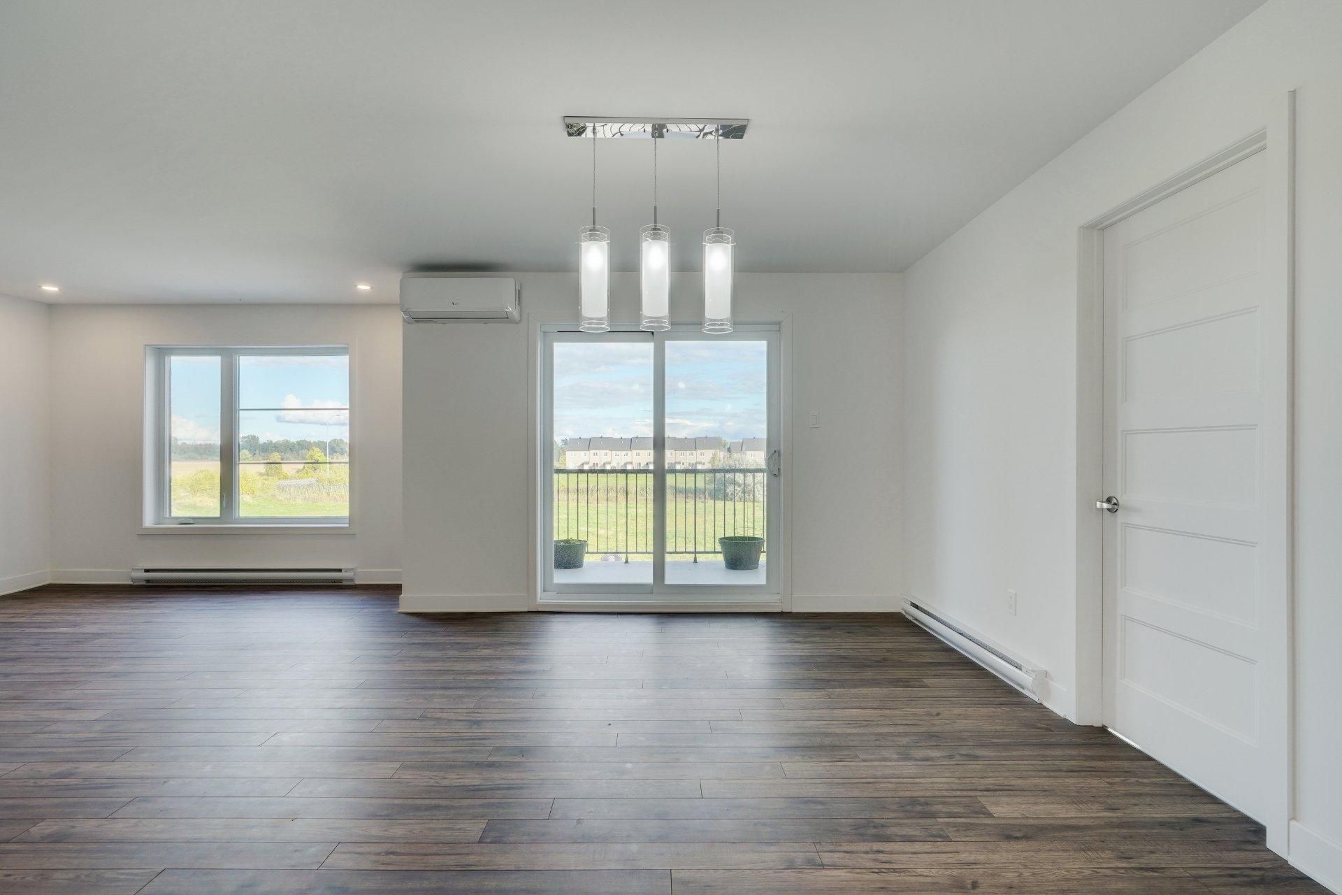 









1089


Av. des Jardins

,
Saint-Rémi,




QC
J0L2L0


