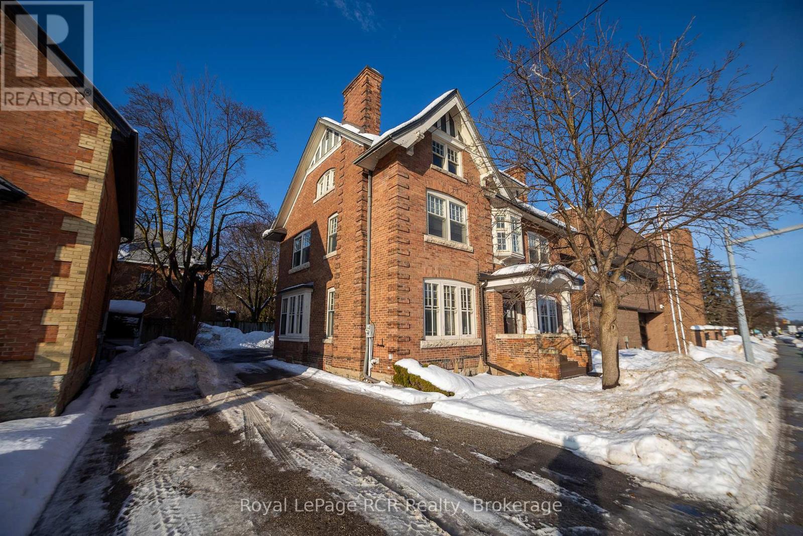 












912 2ND AVENUE W

,
Owen Sound,




Ontario
N4K4M7

