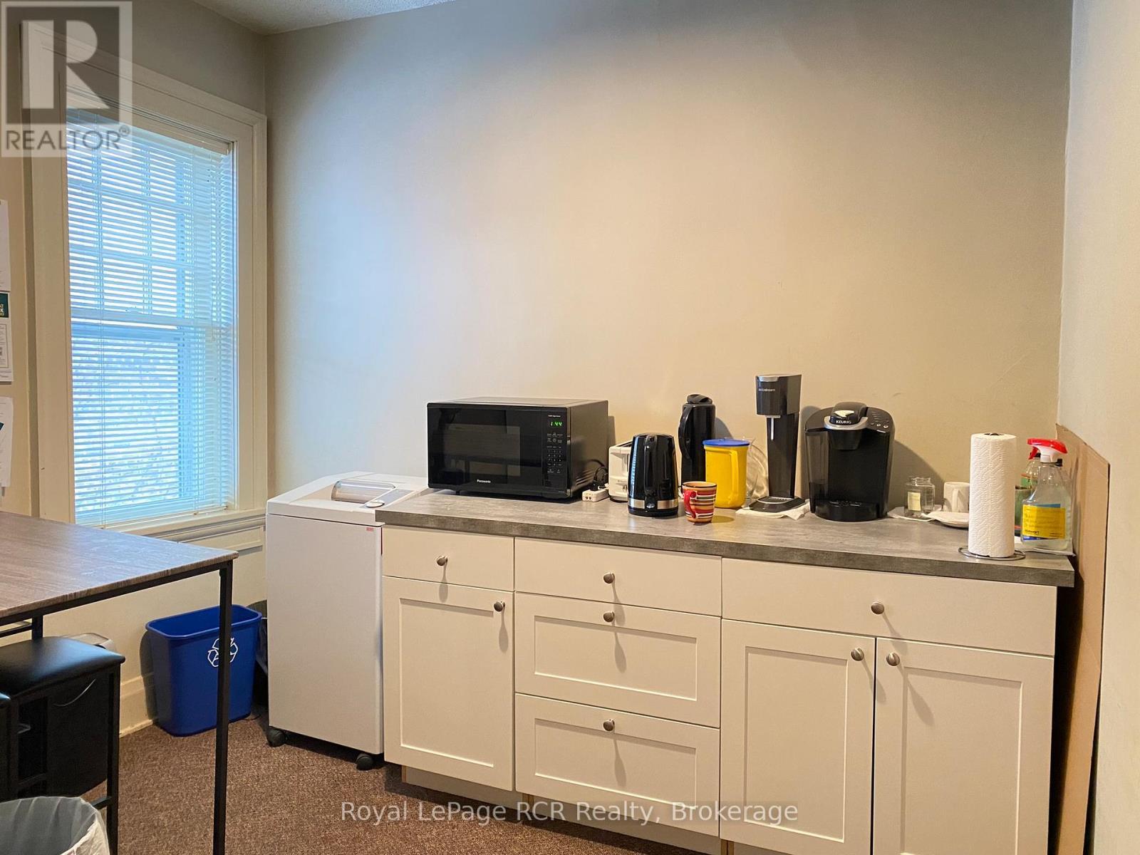 












912 2ND AVENUE W

,
Owen Sound,




Ontario
N4K4M7

