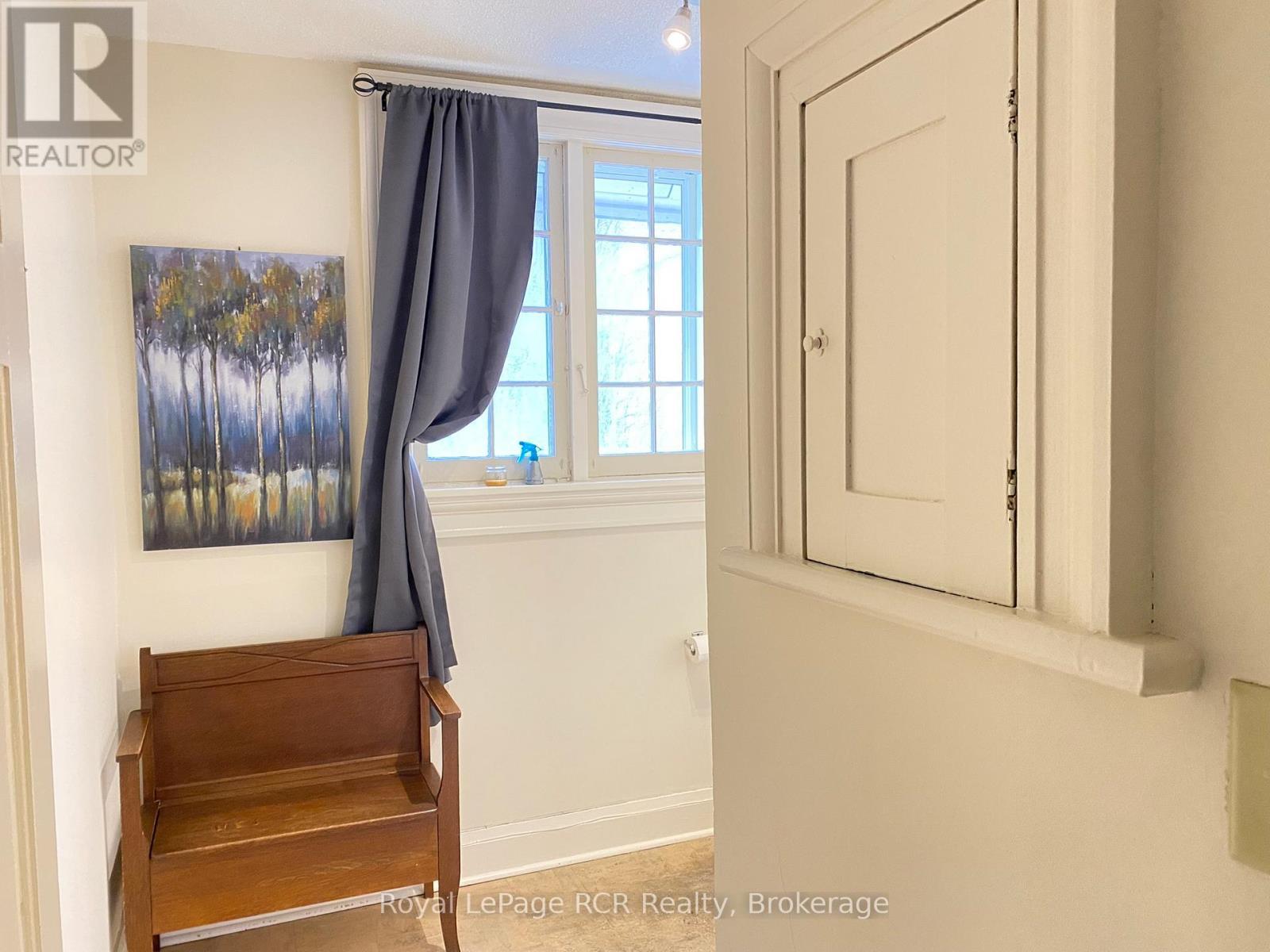 












912 2ND AVENUE W

,
Owen Sound,




Ontario
N4K4M7

