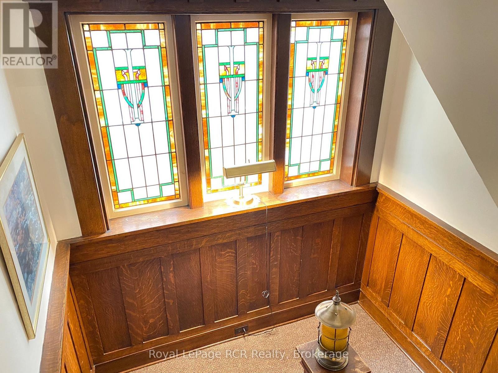 












912 2ND AVENUE W

,
Owen Sound,




Ontario
N4K4M7

