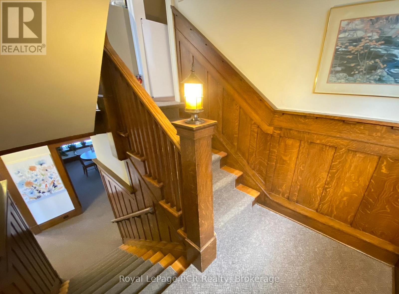 












912 2ND AVENUE W

,
Owen Sound,




Ontario
N4K4M7

