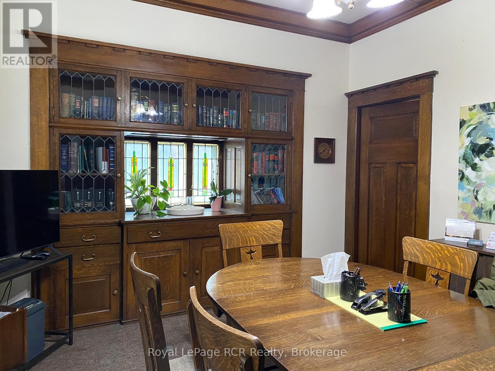 












912 2ND AVENUE W

,
Owen Sound,




Ontario
N4K4M7

