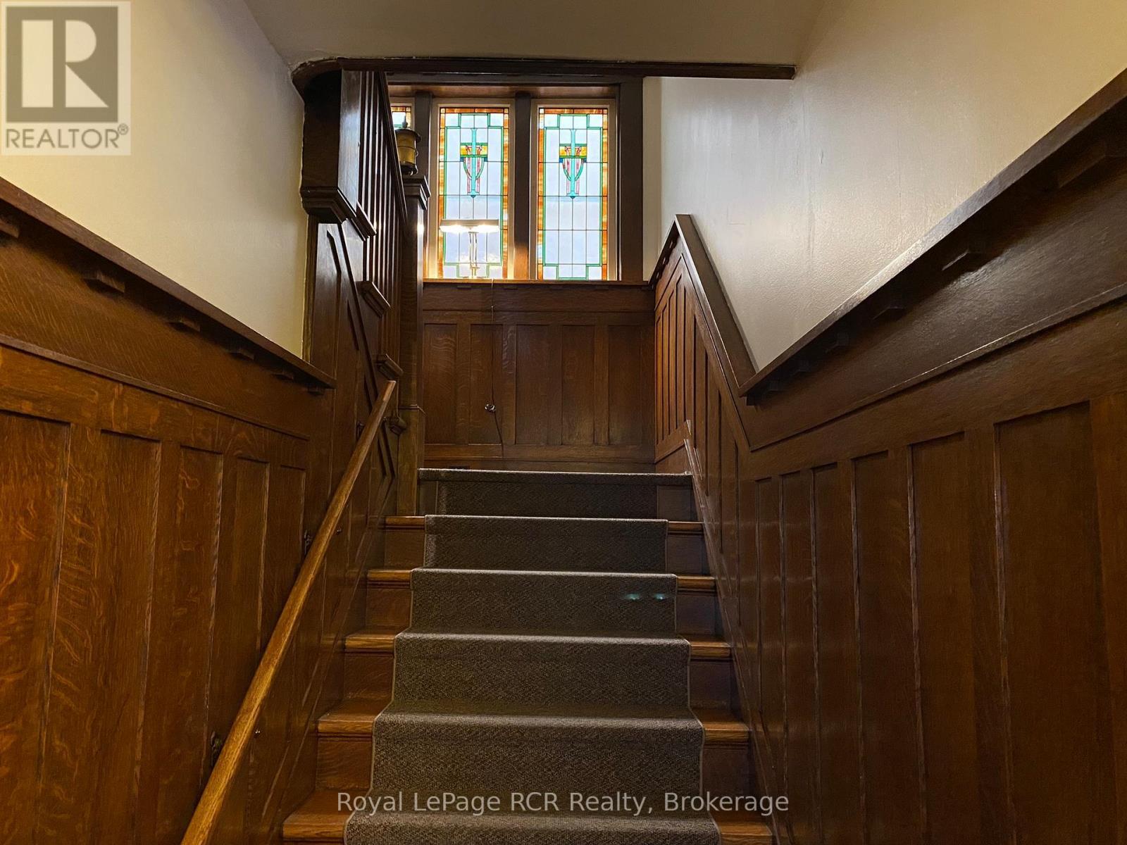 












912 2ND AVENUE W

,
Owen Sound,




Ontario
N4K4M7

