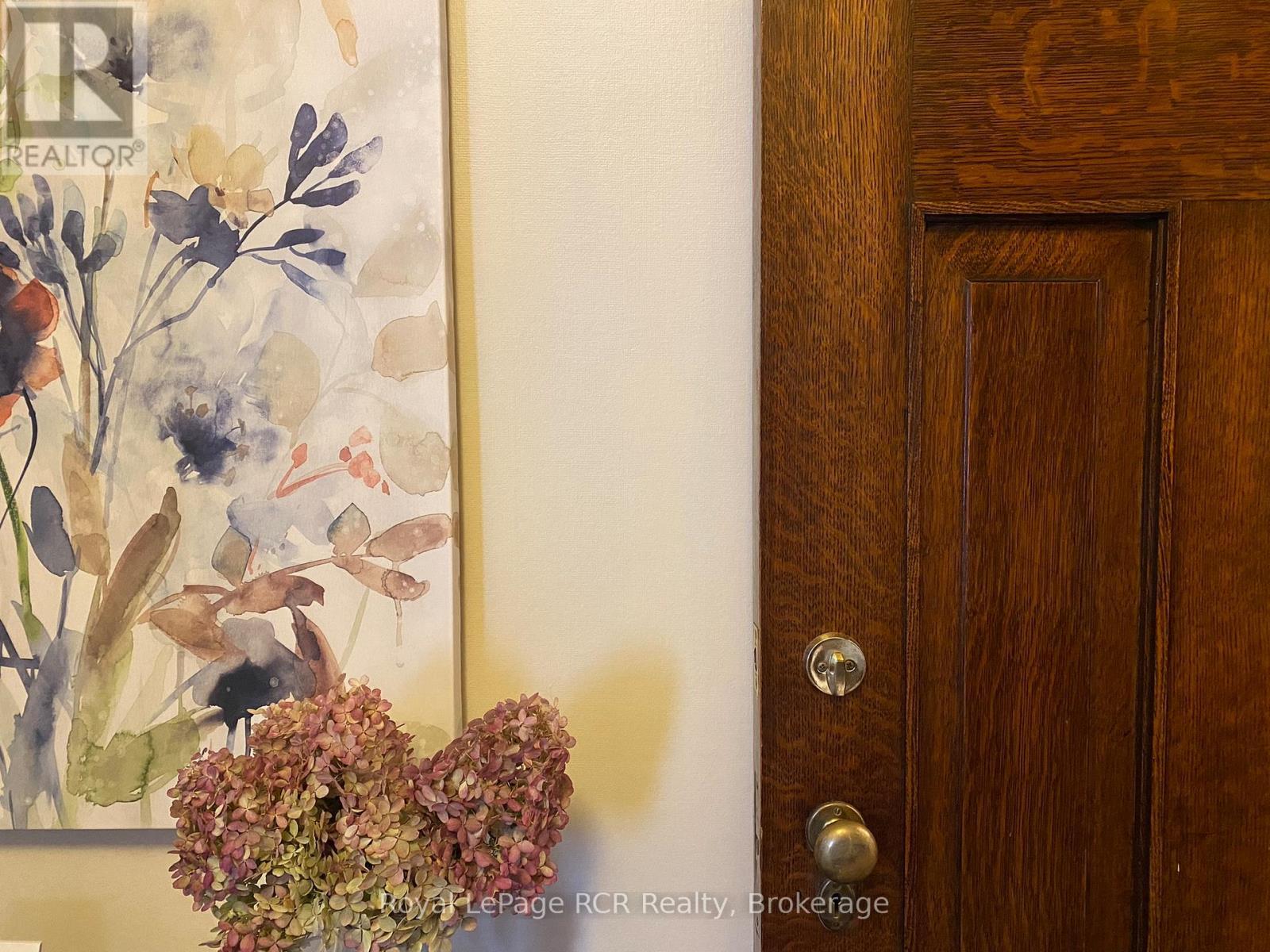 












912 2ND AVENUE W

,
Owen Sound,




Ontario
N4K4M7

