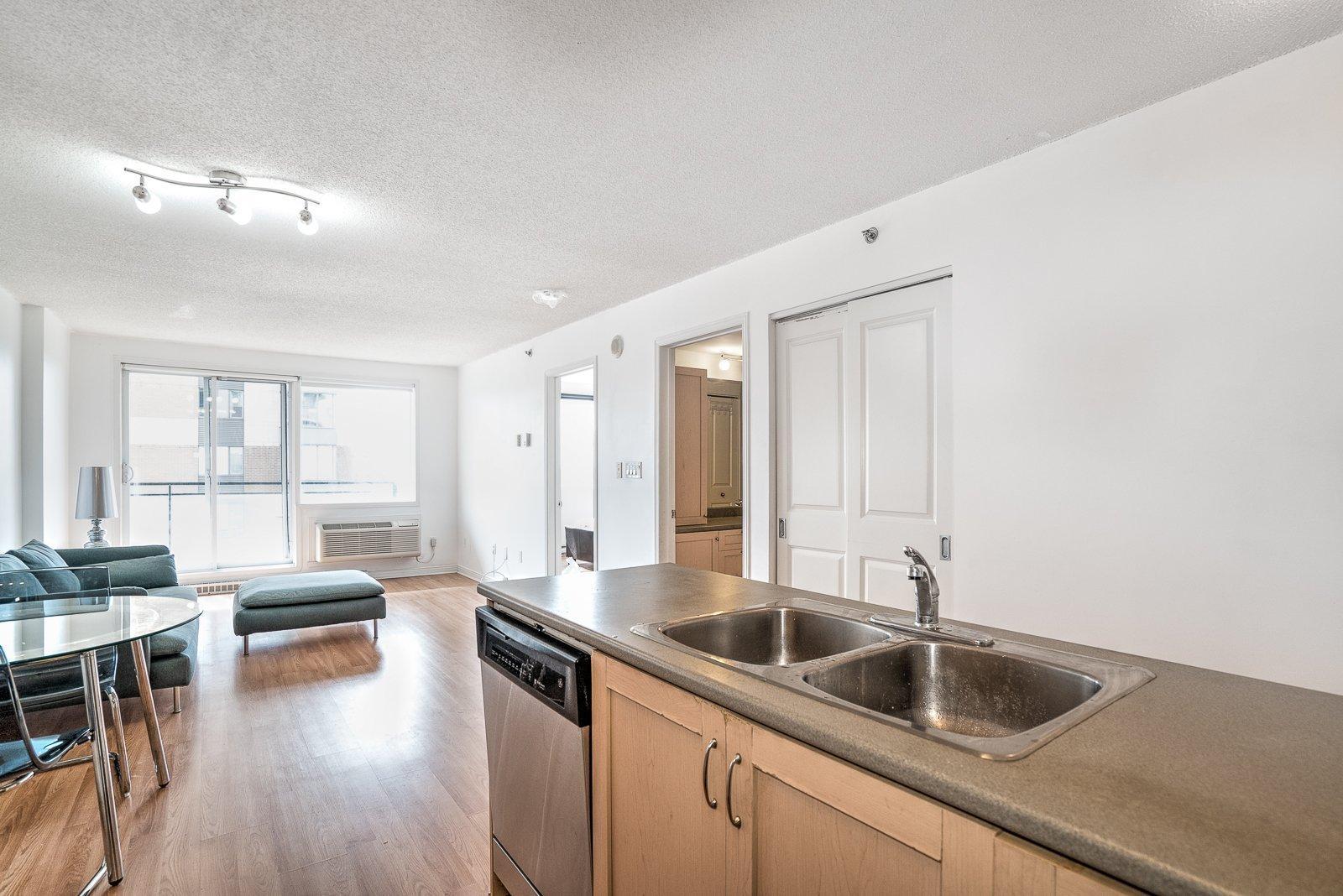 









1200


Rue St-Jacques

, 1303,
Montréal (Ville-Marie),




QC
H3C0E9

