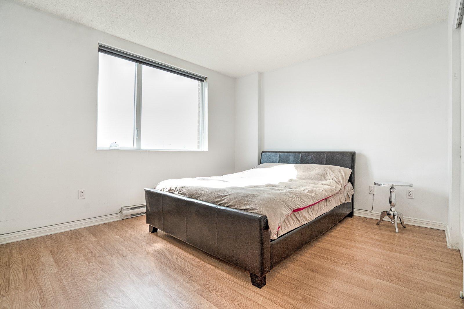 









1200


Rue St-Jacques

, 1303,
Montréal (Ville-Marie),




QC
H3C0E9

