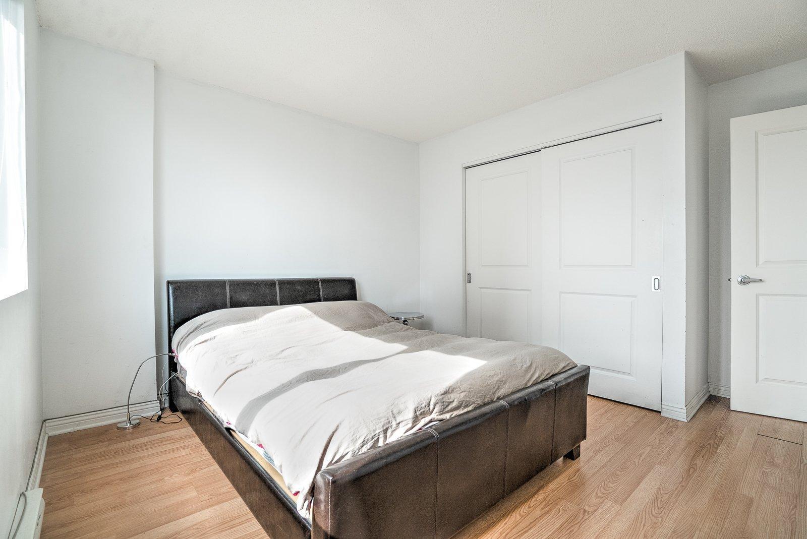 









1200


Rue St-Jacques

, 1303,
Montréal (Ville-Marie),




QC
H3C0E9

