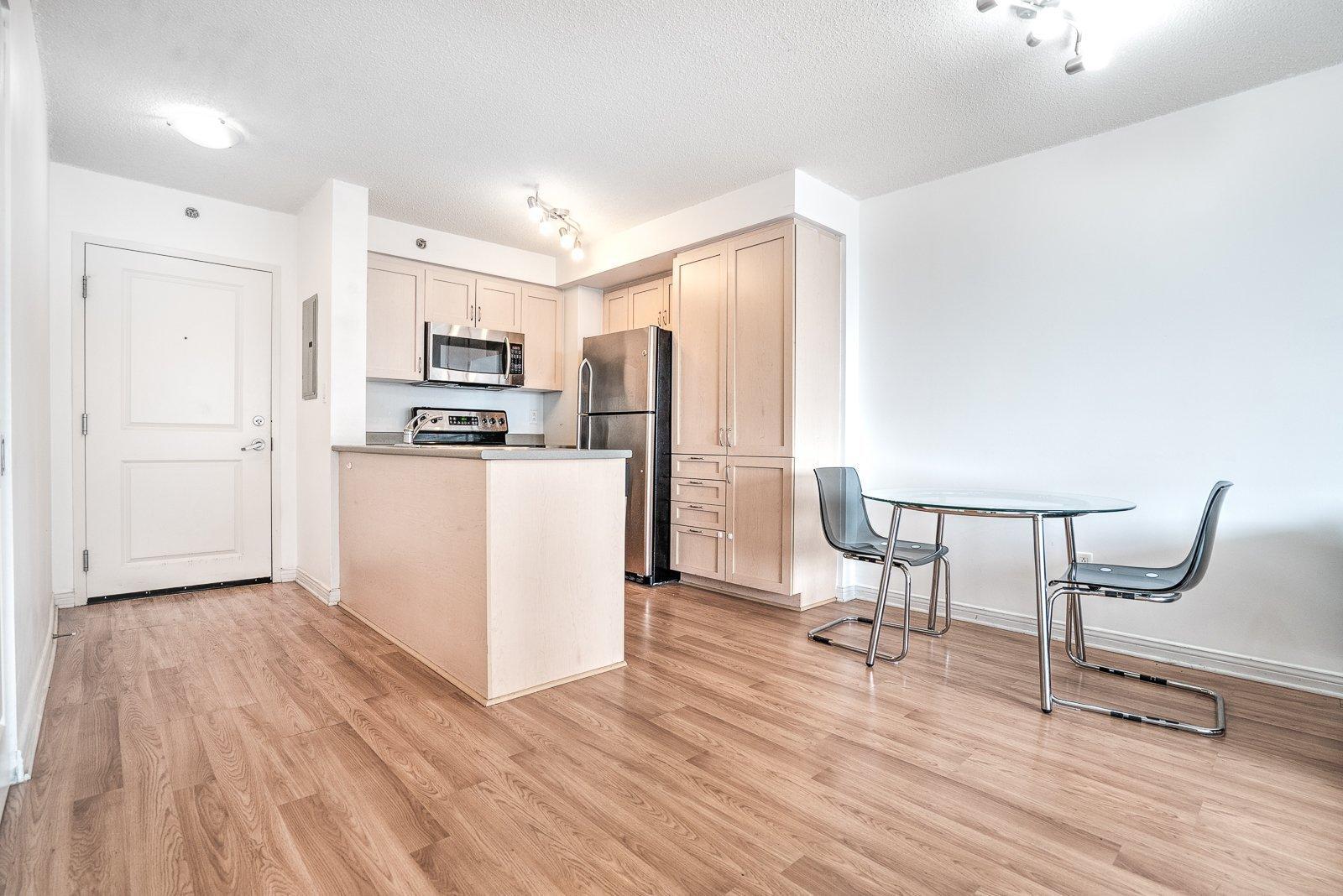 









1200


Rue St-Jacques

, 1303,
Montréal (Ville-Marie),




QC
H3C0E9

