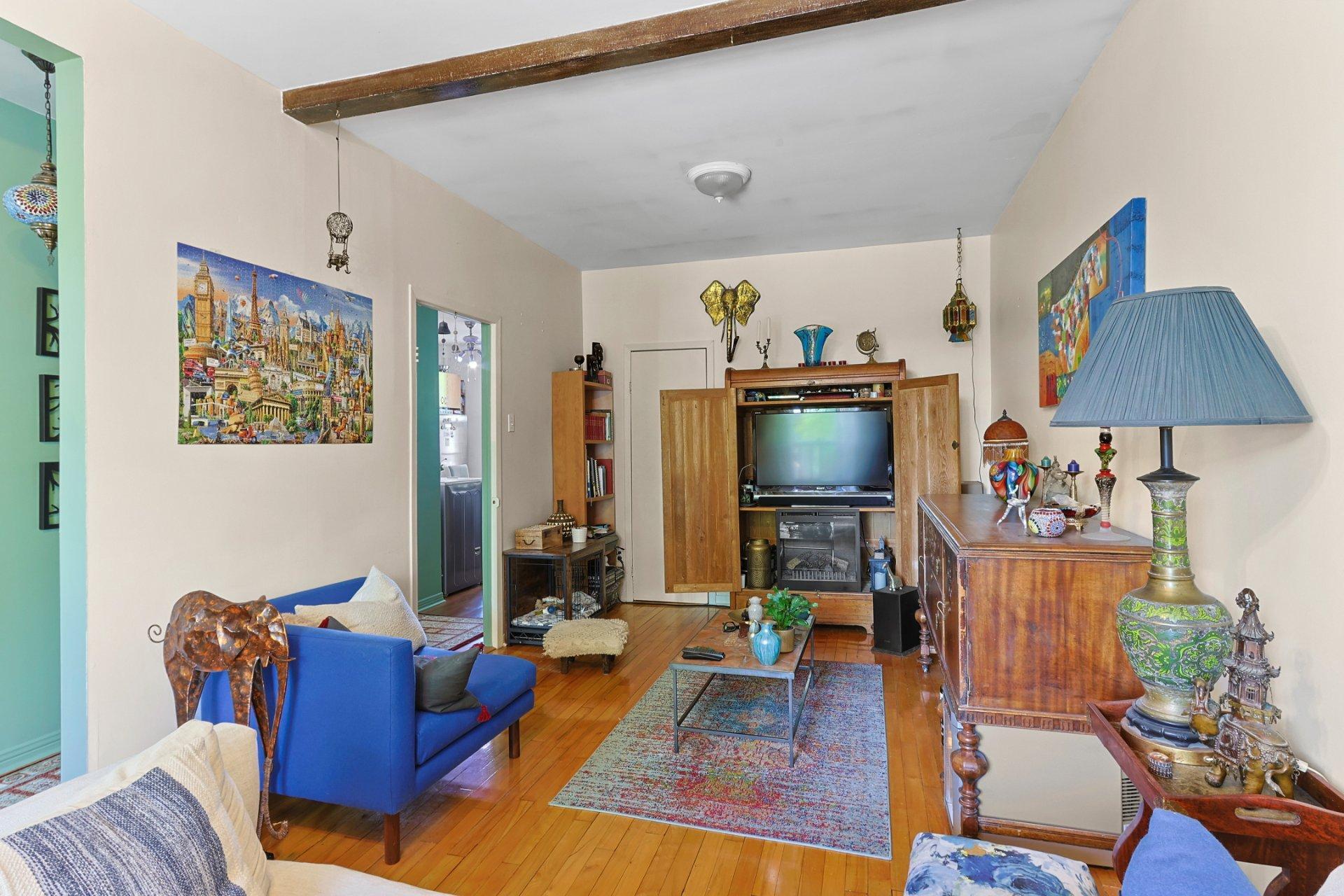 









6981

 - 6983


Rue Briand

,
Montréal (Le Sud-Ouest),




QC
H4E3L7

