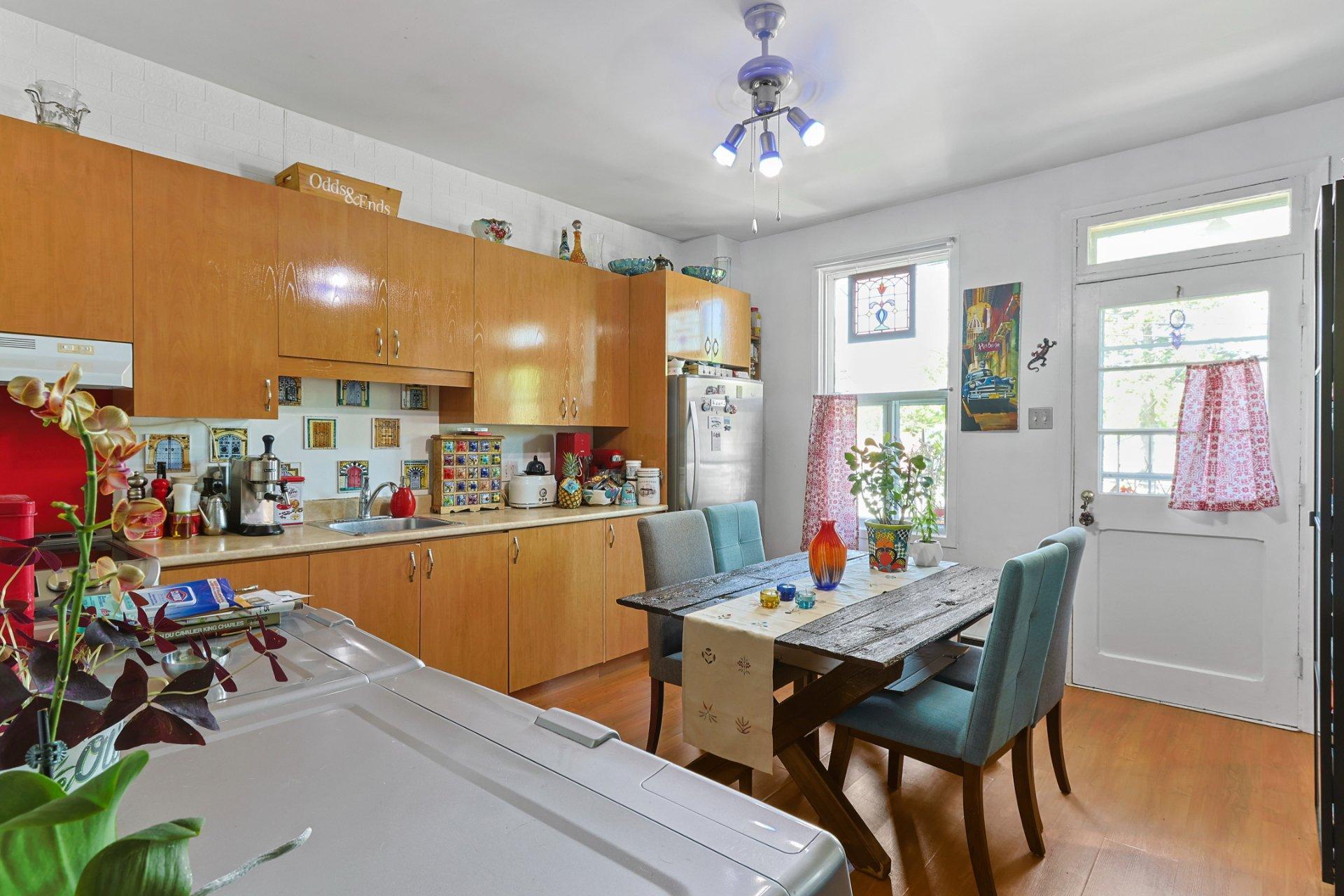 









6981

 - 6983


Rue Briand

,
Montréal (Le Sud-Ouest),




QC
H4E3L7

