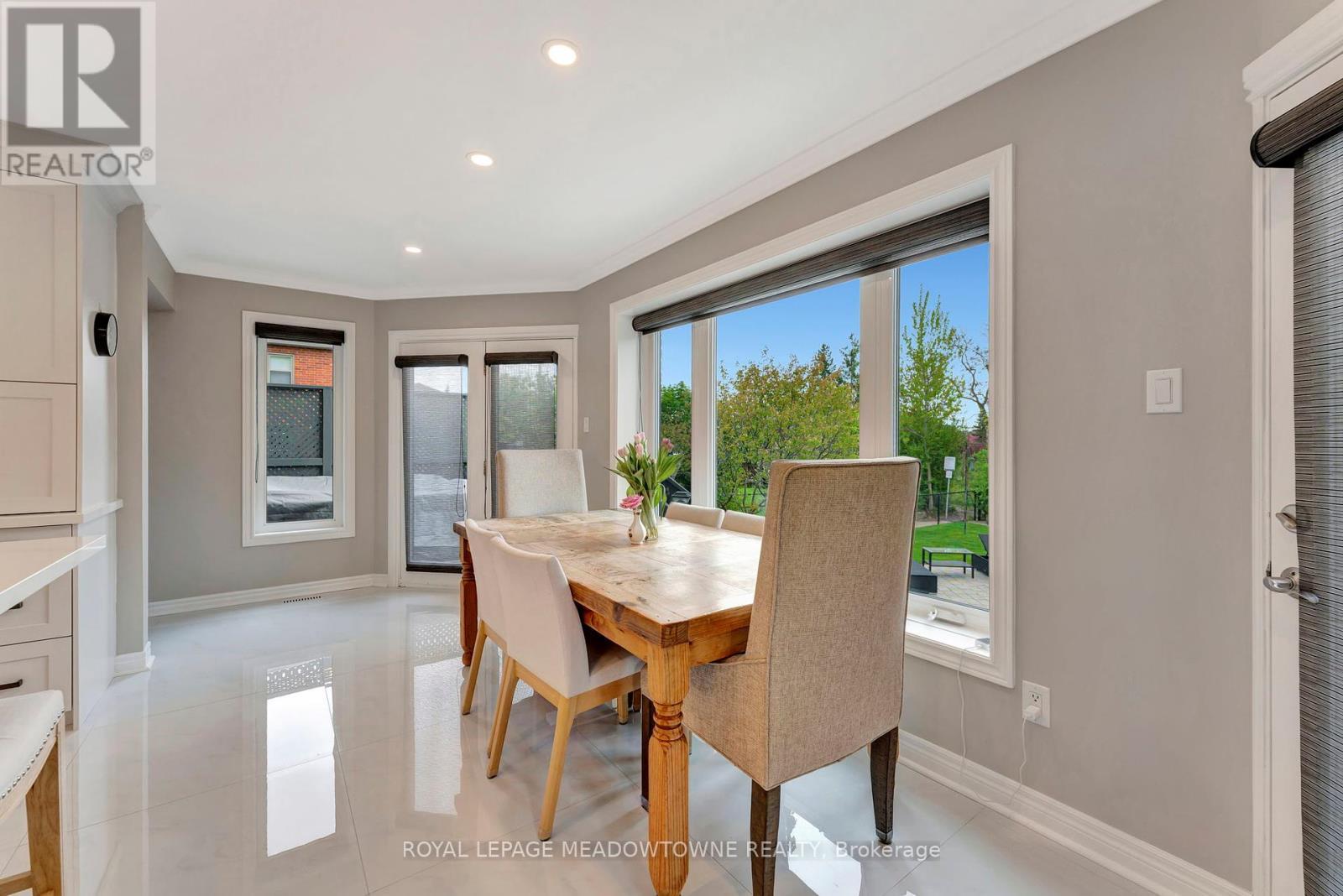 












2008 PEAK PLACE

,
Oakville,




Ontario
L6H5T2

