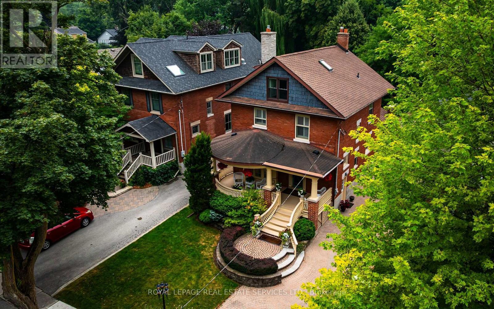 












127 ELIZABETH STREET S

,
Brampton,




Ontario
L6Y1R6

