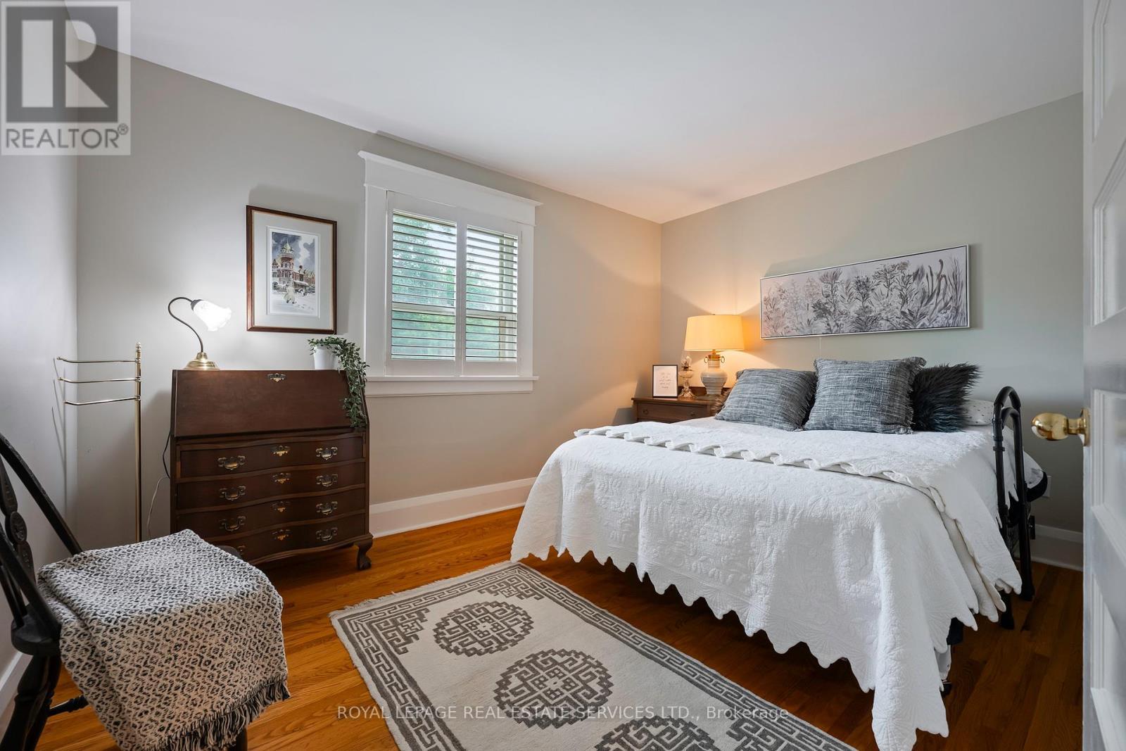 












127 ELIZABETH STREET S

,
Brampton,




Ontario
L6Y1R6

