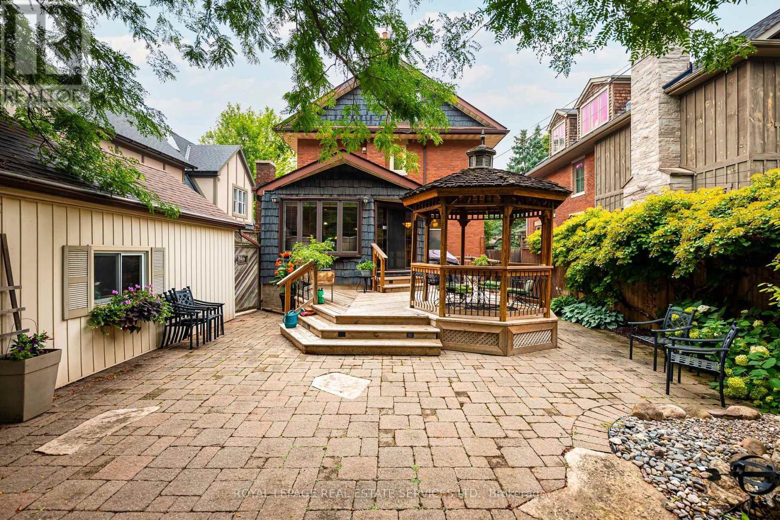 












127 ELIZABETH STREET S

,
Brampton,




Ontario
L6Y1R6

