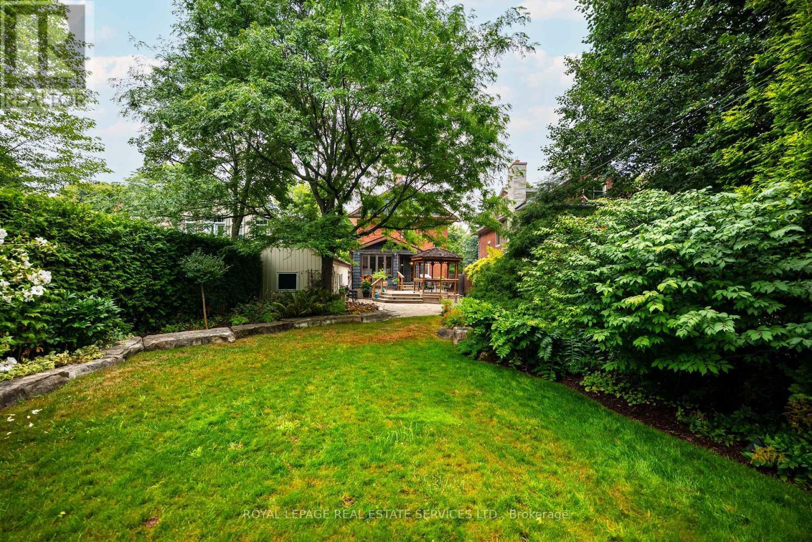 












127 ELIZABETH STREET S

,
Brampton,




Ontario
L6Y1R6

