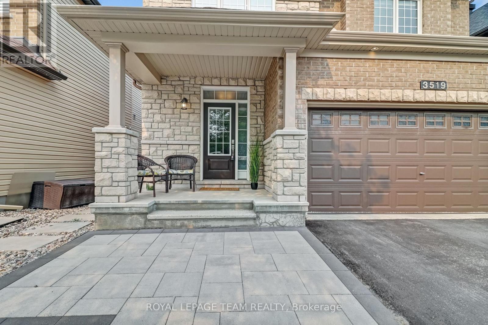 












3519 WOODROFFE AVENUE

,
Ottawa,




Ontario
K2G7A7

