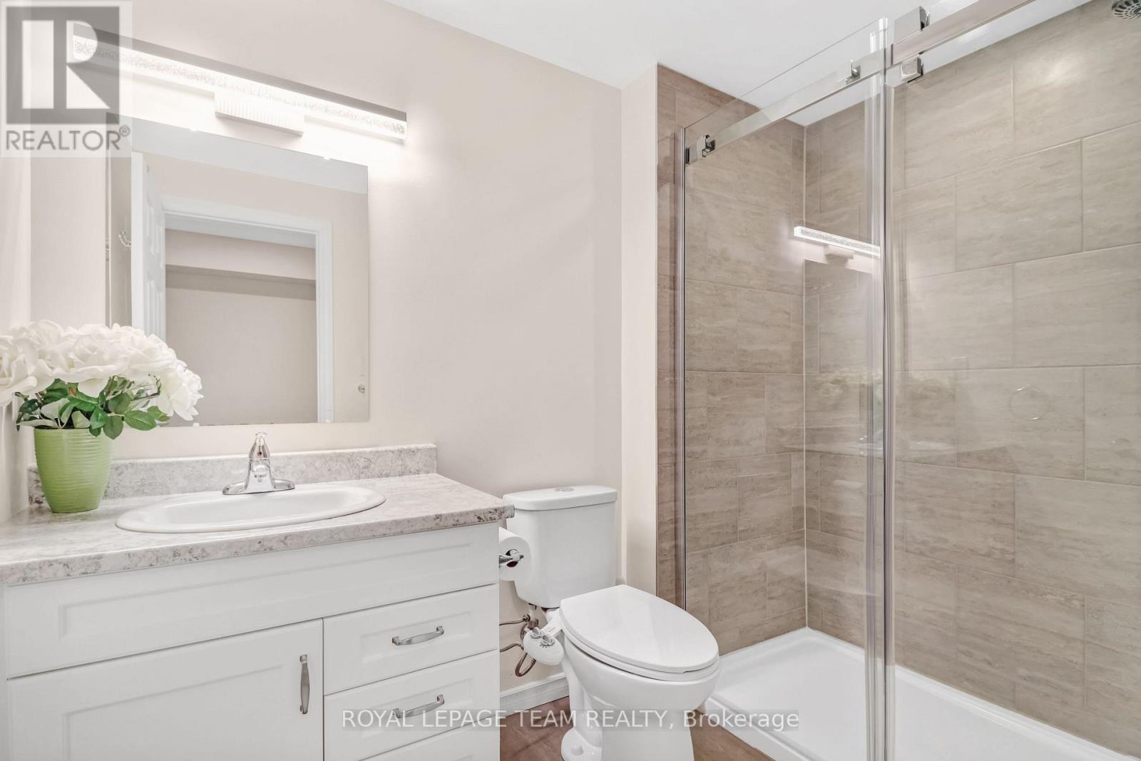 












3519 WOODROFFE AVENUE

,
Ottawa,




Ontario
K2G7A7

