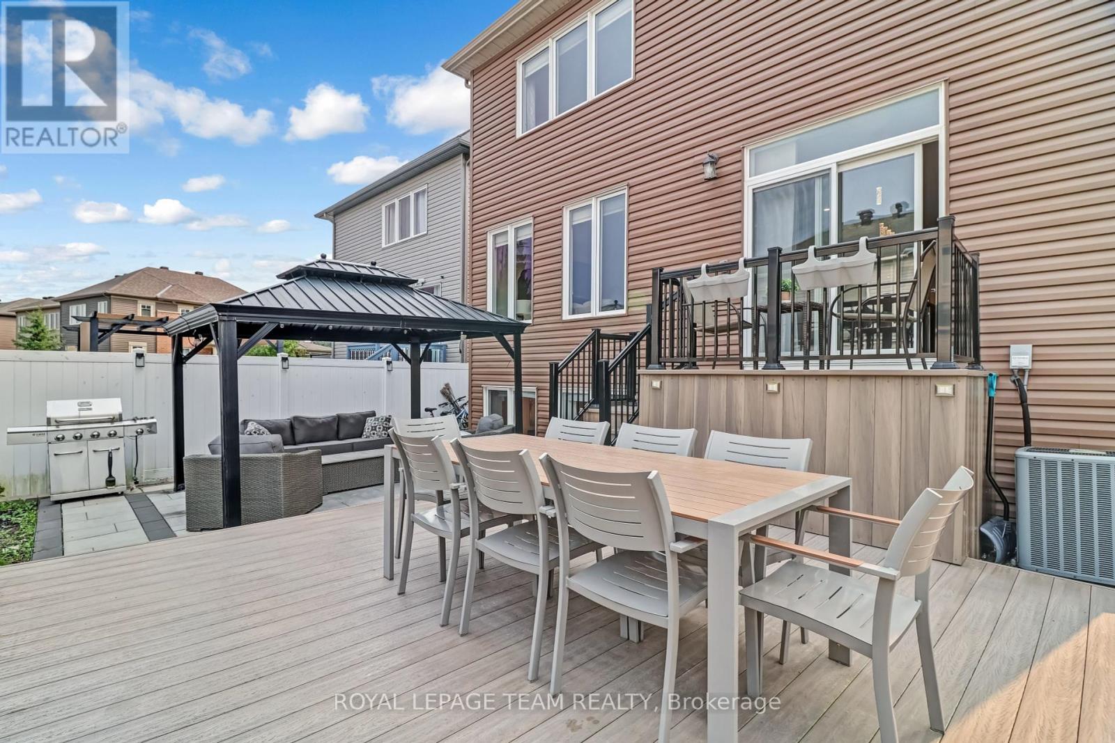 












3519 WOODROFFE AVENUE

,
Ottawa,




Ontario
K2G7A7

