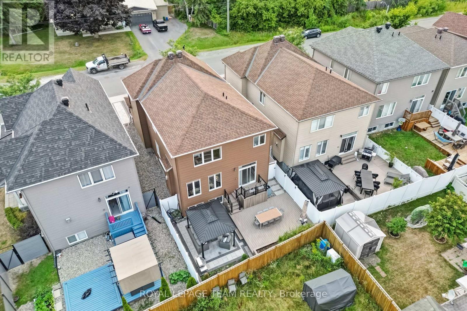 












3519 WOODROFFE AVENUE

,
Ottawa,




Ontario
K2G7A7

