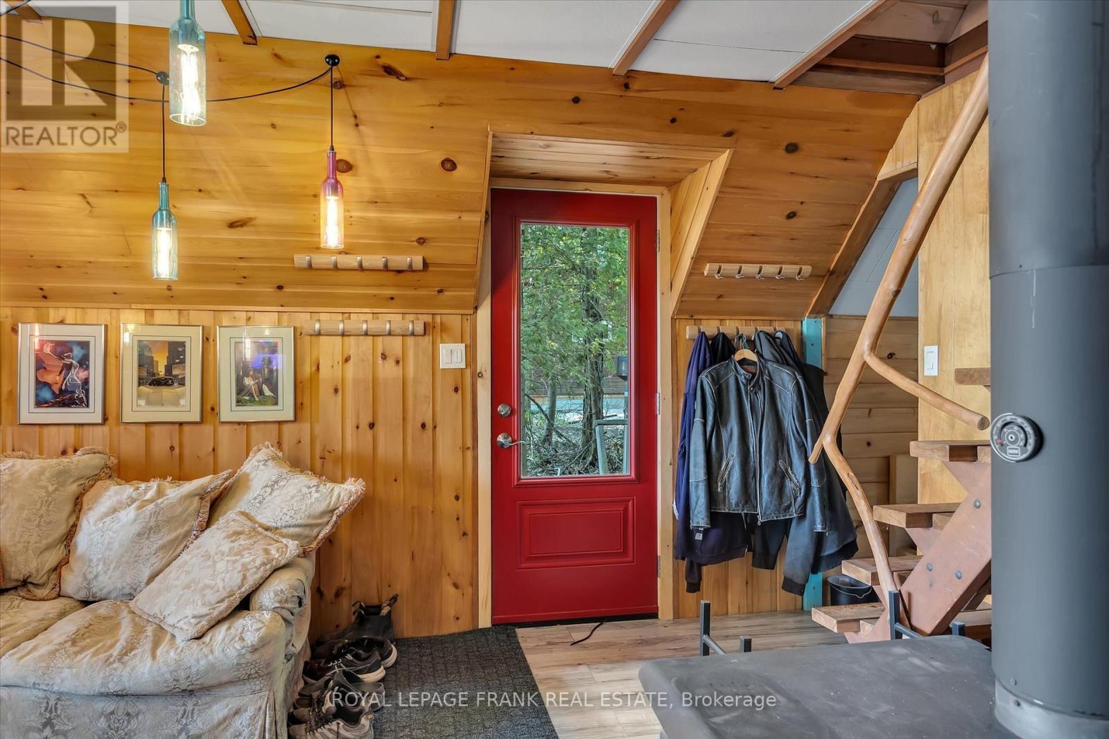 












8 FIRE ROUTE 62

,
Trent Lakes,




Ontario
K0L1J0

