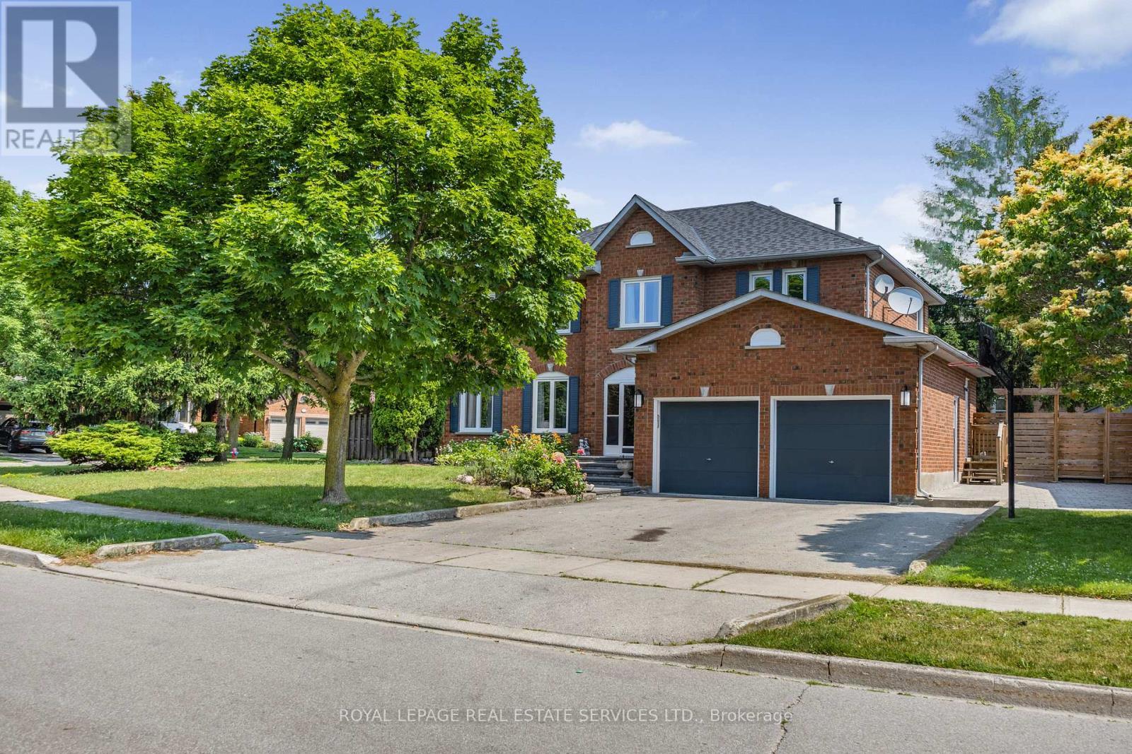 












3551 WASS CRESCENT

,
Oakville,




Ontario
L6L6G2

