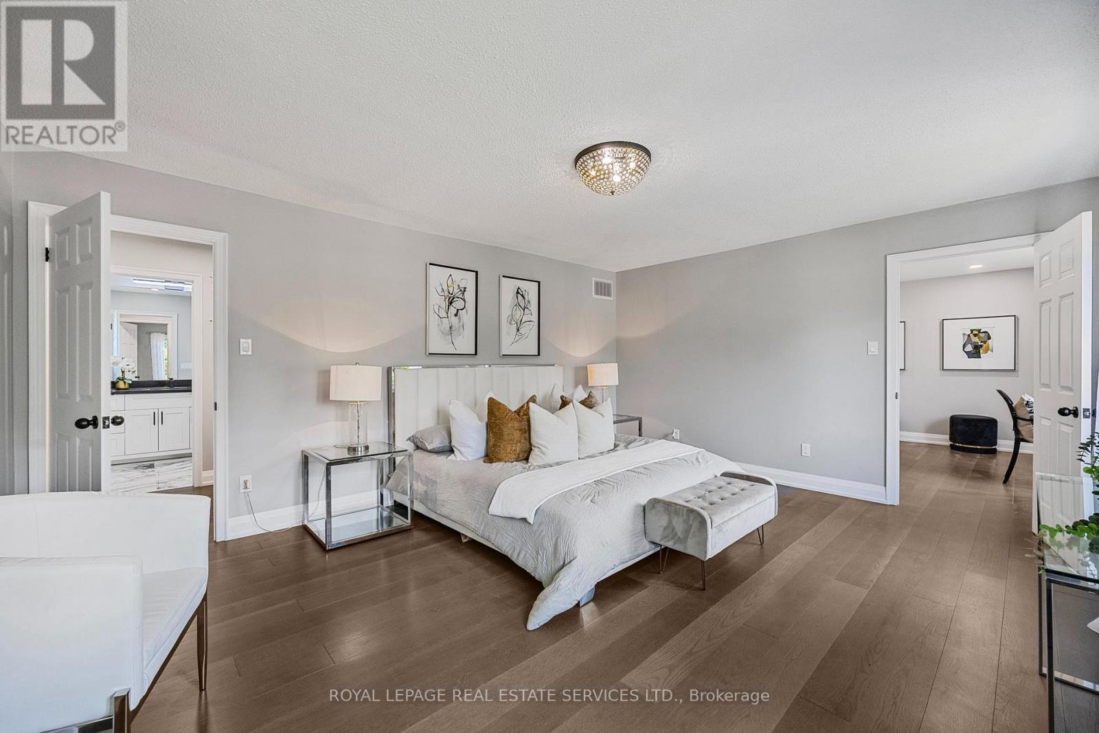 












3551 WASS CRESCENT

,
Oakville,




Ontario
L6L6G2

