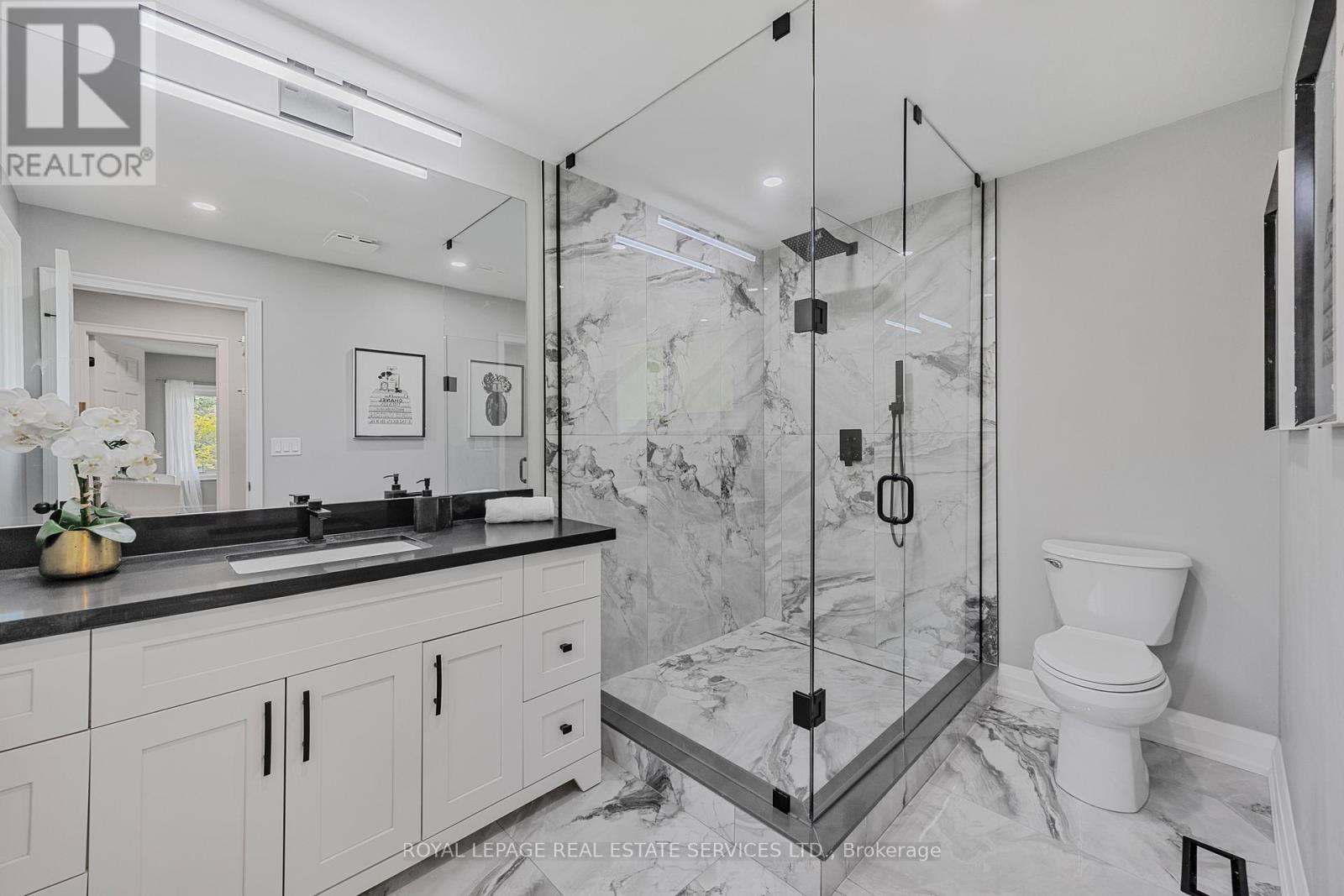 












3551 WASS CRESCENT

,
Oakville,




Ontario
L6L6G2

