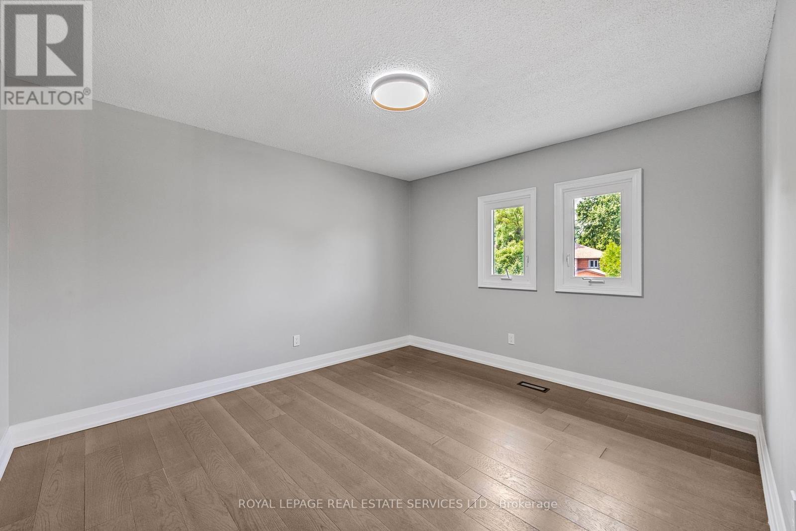 












3551 WASS CRESCENT

,
Oakville,




Ontario
L6L6G2

