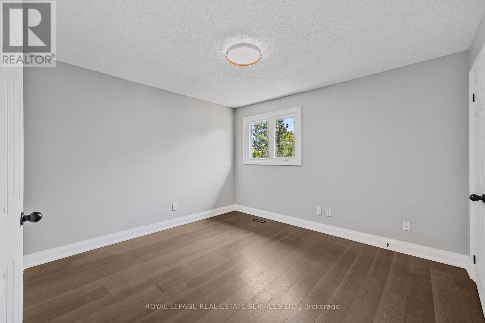 












3551 WASS CRESCENT

,
Oakville,




Ontario
L6L6G2

