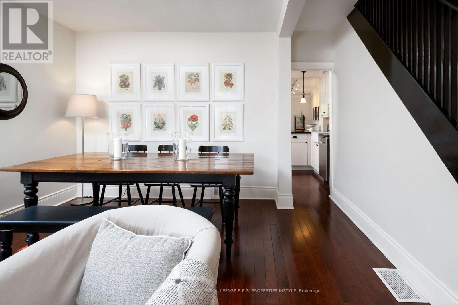 












34 SIXTEENTH STREET

,
Toronto,




Ontario
M8V3J8

