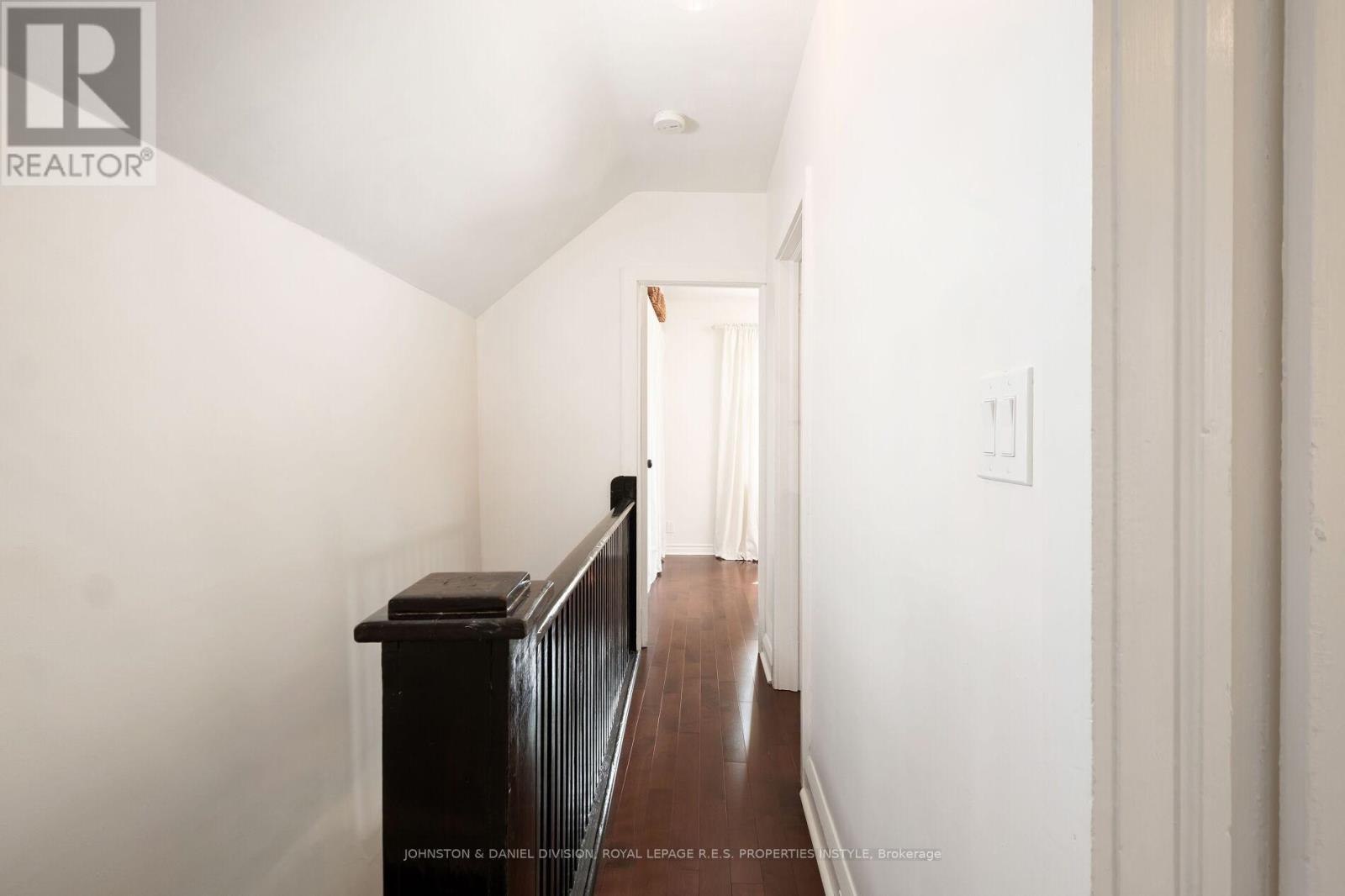 












34 SIXTEENTH STREET

,
Toronto,




Ontario
M8V3J8

