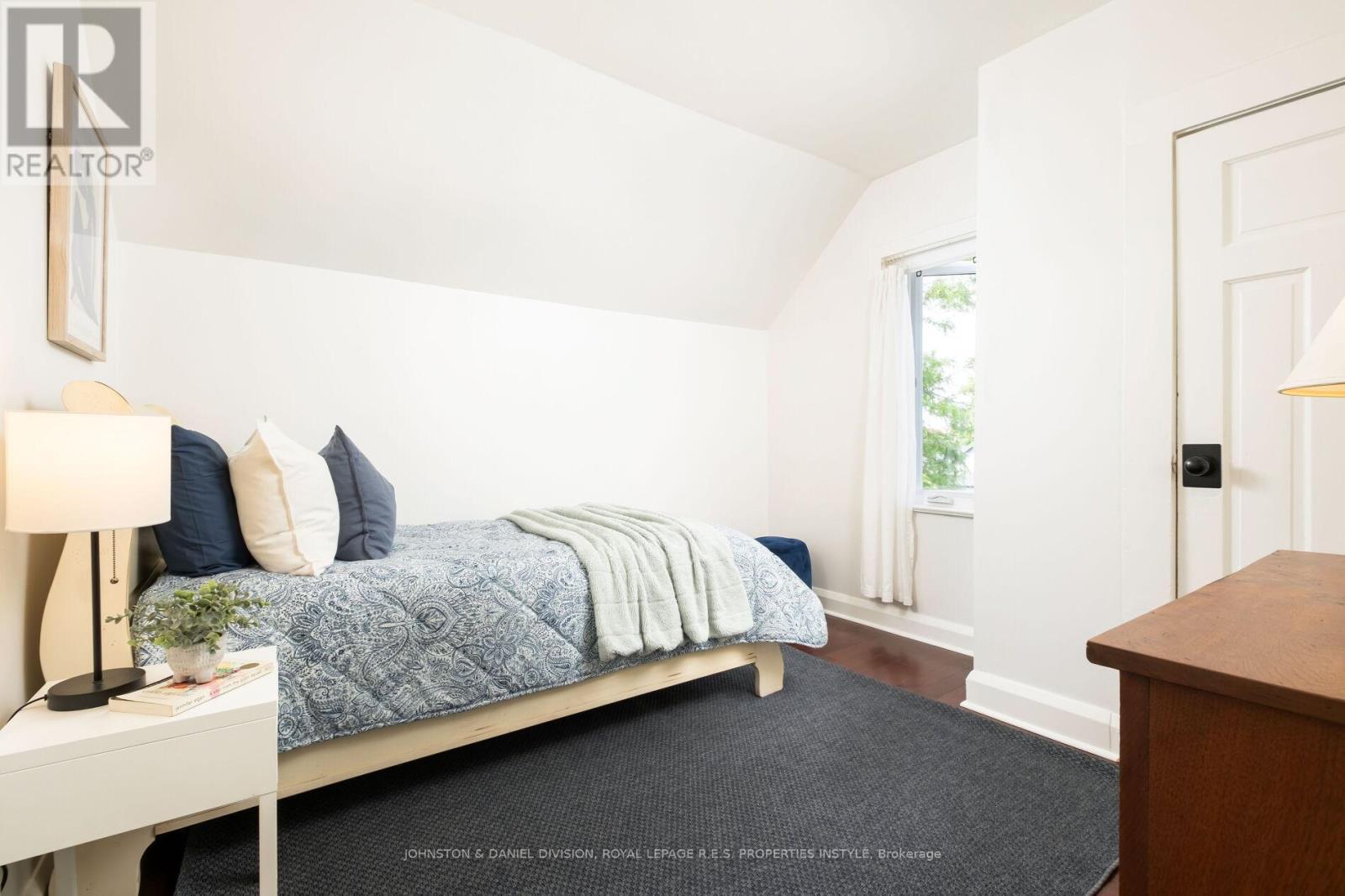 












34 SIXTEENTH STREET

,
Toronto,




Ontario
M8V3J8

