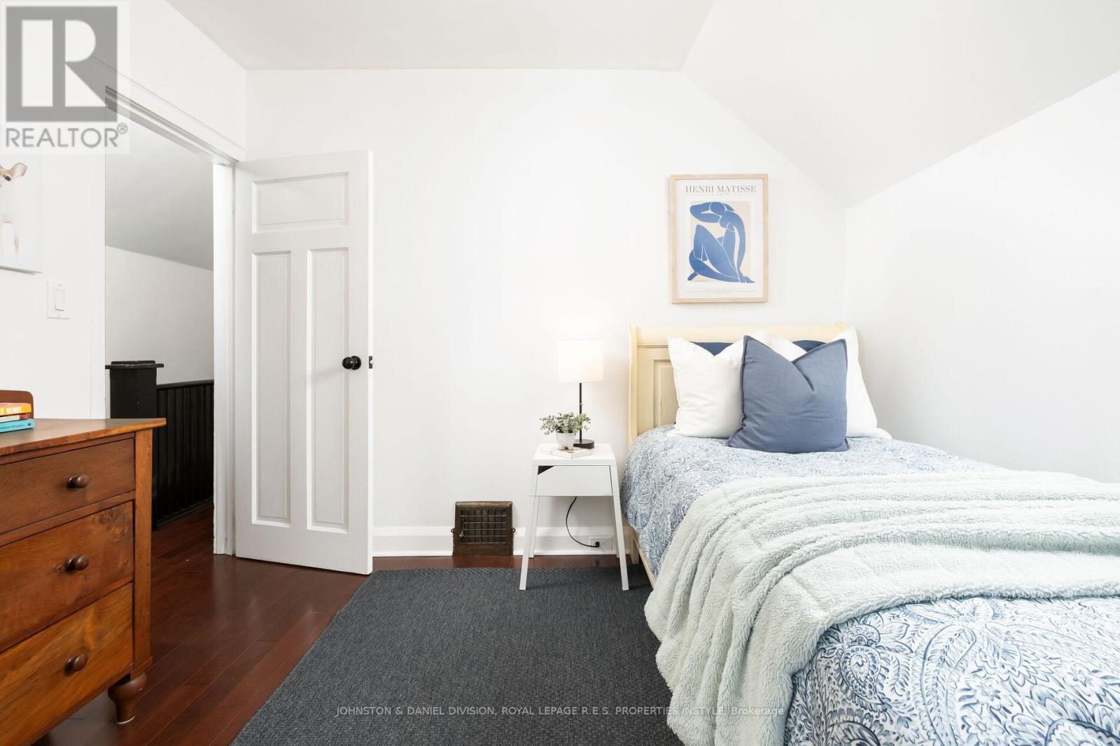 












34 SIXTEENTH STREET

,
Toronto,




Ontario
M8V3J8


