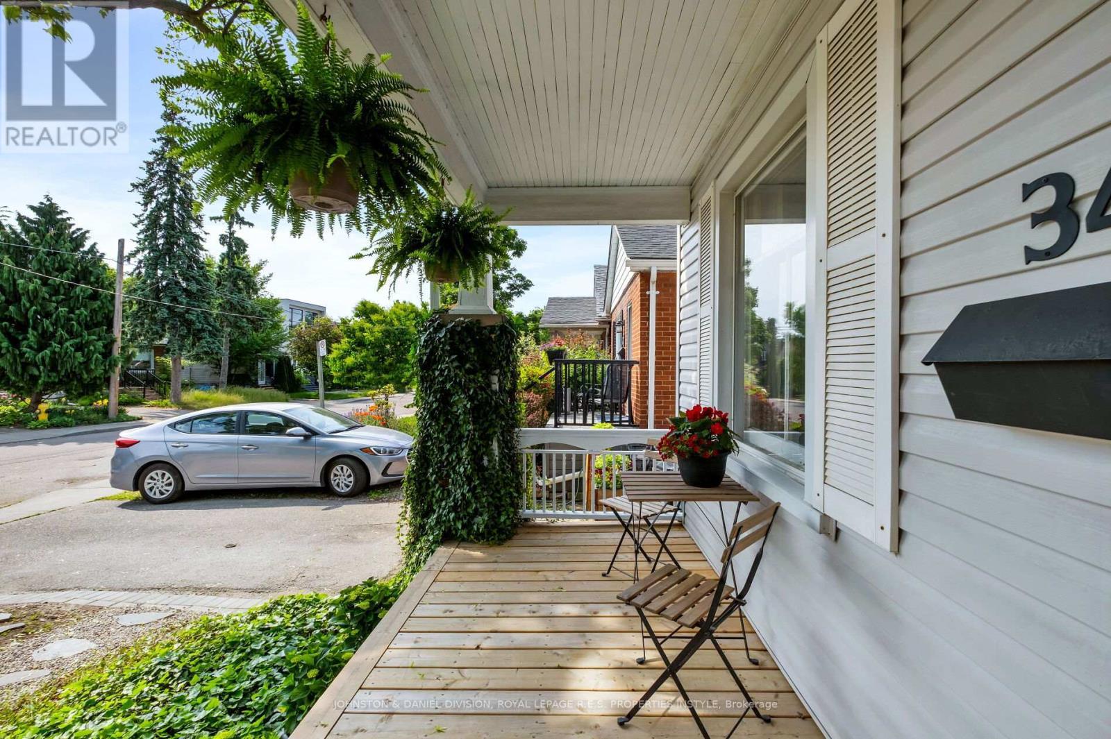 












34 SIXTEENTH STREET

,
Toronto,




Ontario
M8V3J8

