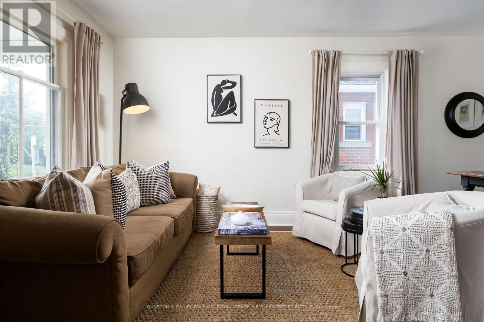 












34 SIXTEENTH STREET

,
Toronto,




Ontario
M8V3J8

