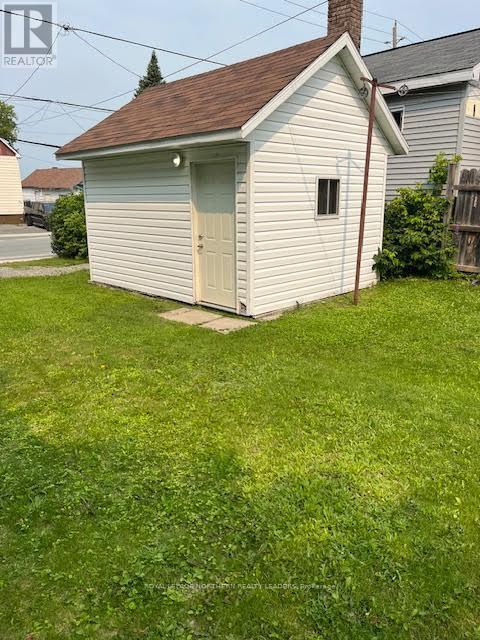 












280 MAPLE STREET N

,
Timmins (TNE - Central),




Ontario
P4N6C3


