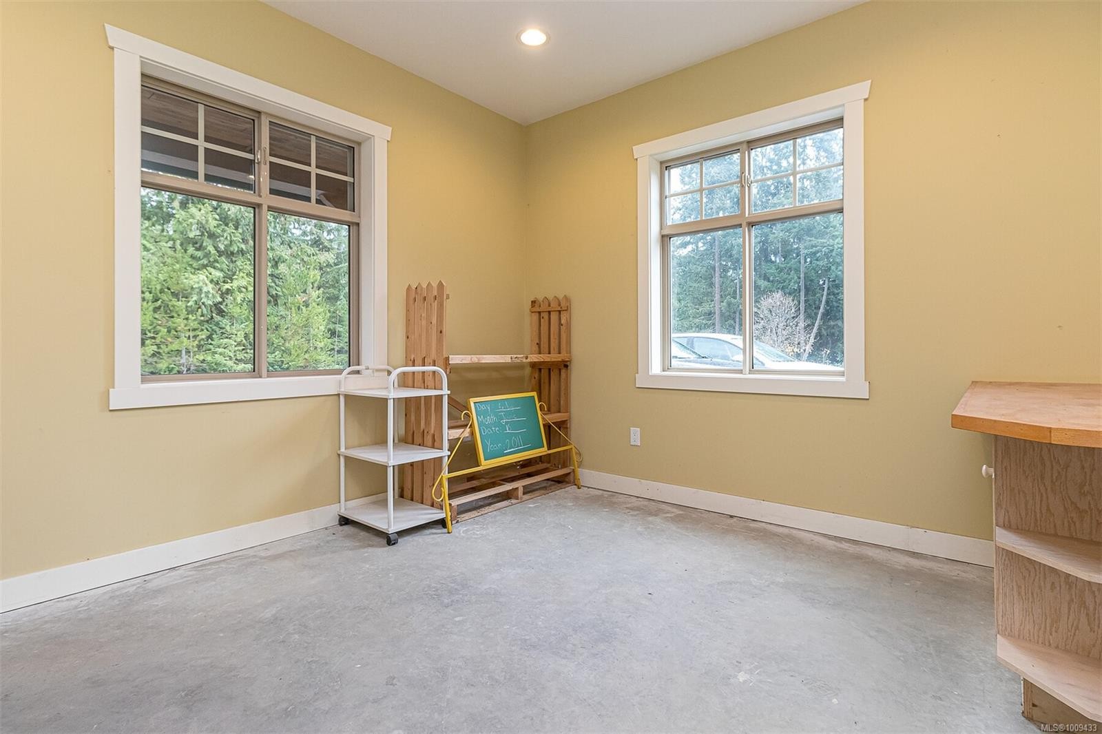 









230


Rupert

Rd East,
Qualicum Beach,




BC
V9K 1R3

