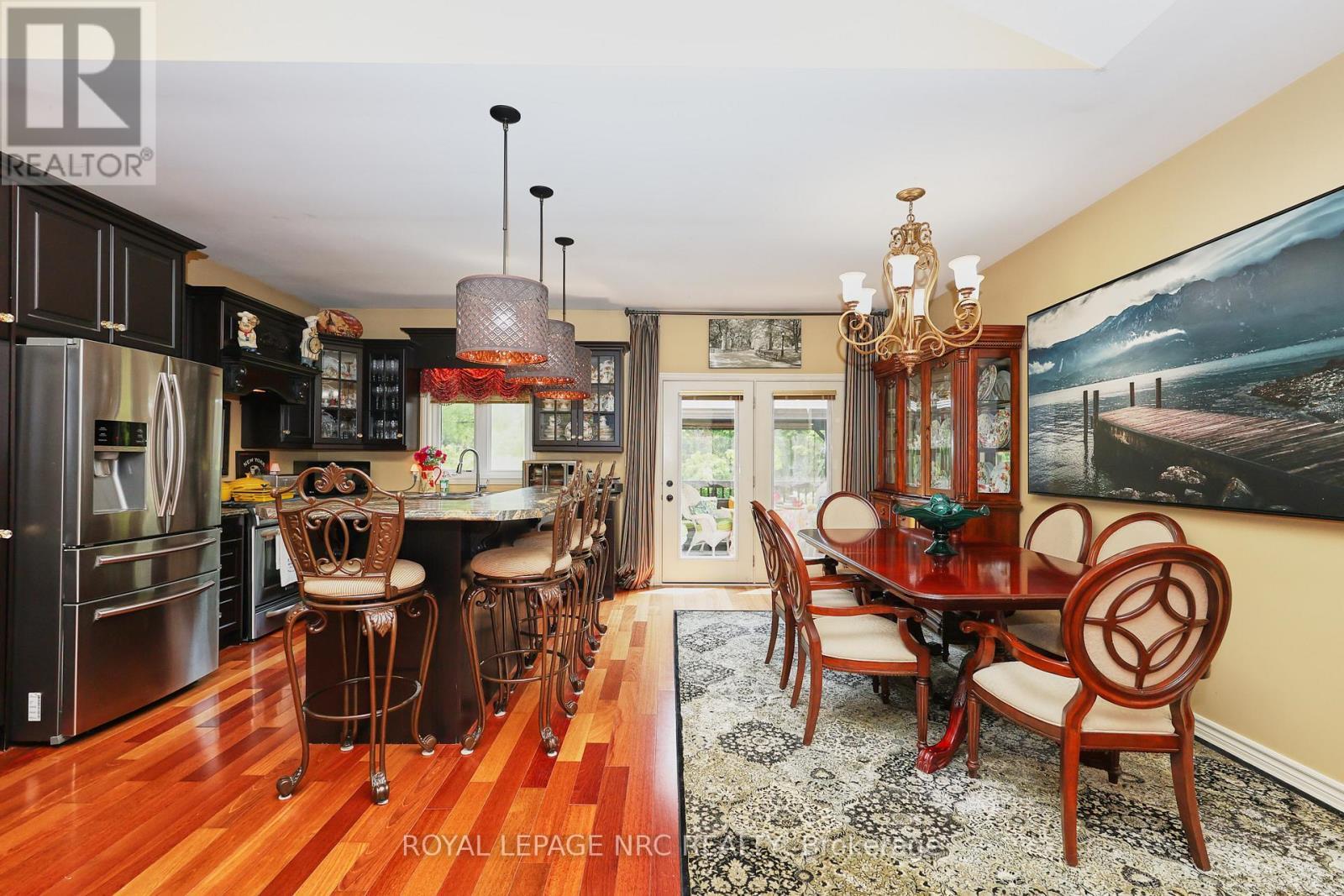 












18 MARTHA COURT

,
Pelham (Fenwick),




Ontario
L0S1C0

