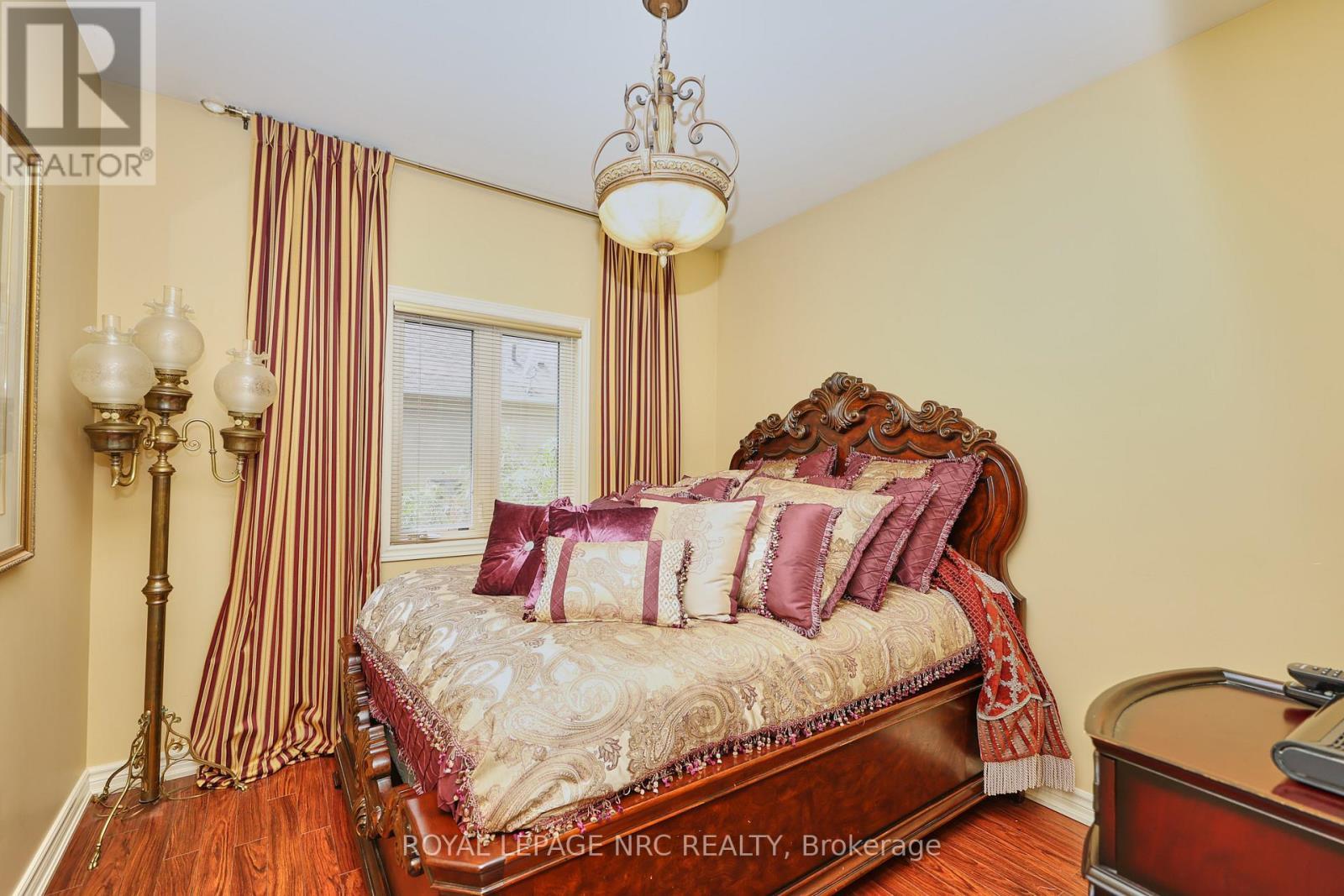 












18 MARTHA COURT

,
Pelham (Fenwick),




Ontario
L0S1C0

