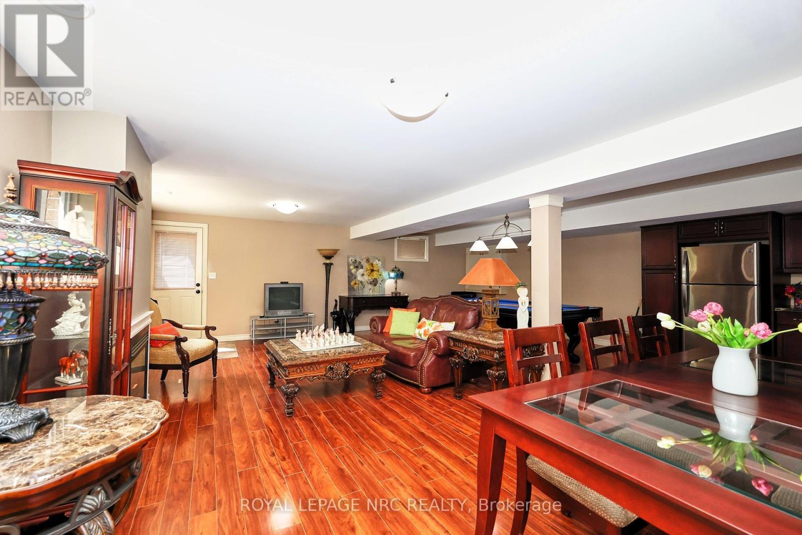 












18 MARTHA COURT

,
Pelham (Fenwick),




Ontario
L0S1C0

